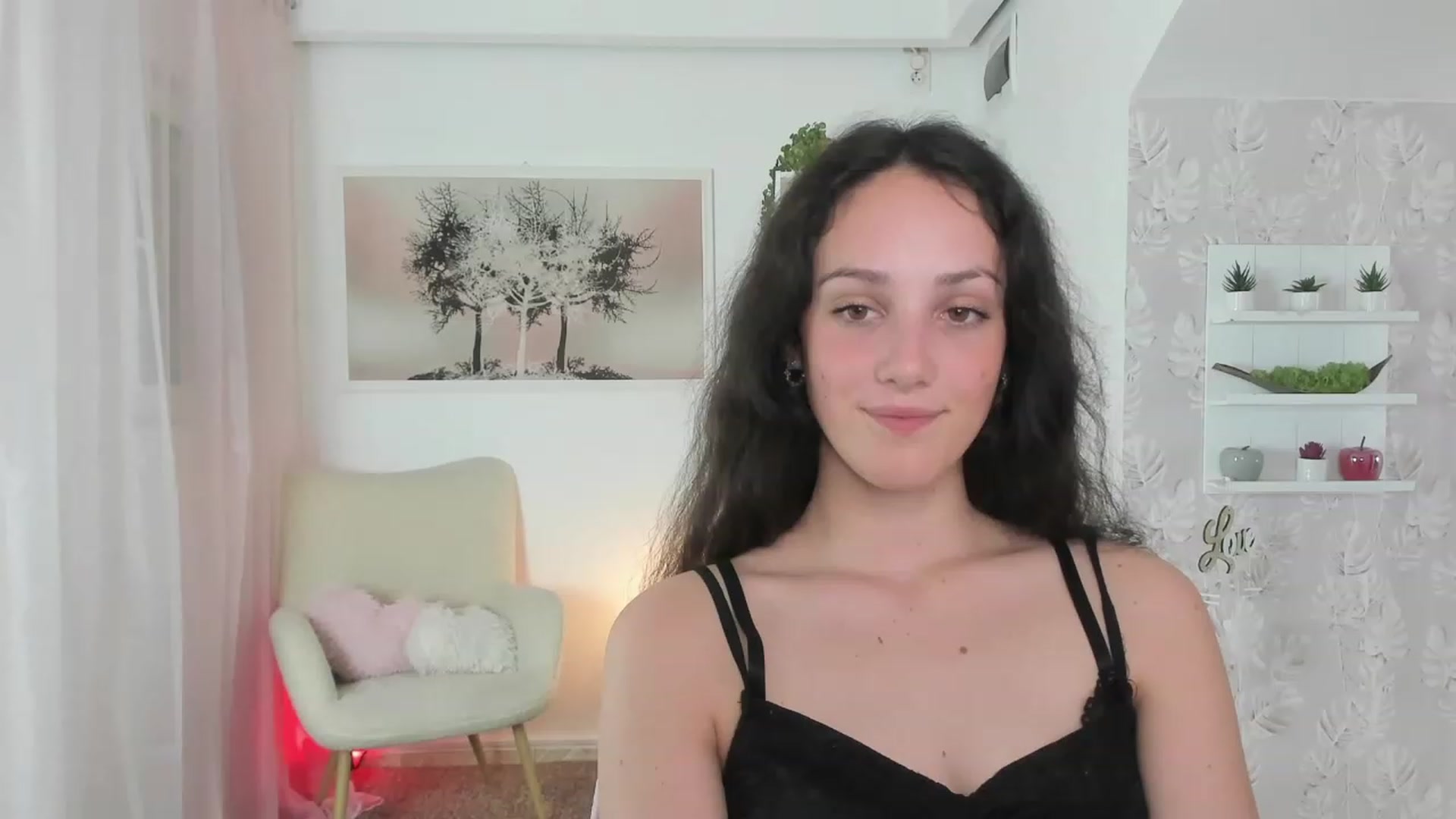 Gallery image thumbnail from Sophie_Rain18's myfreecams stream on, 06/20/2023, 17:10 image 12 of 20