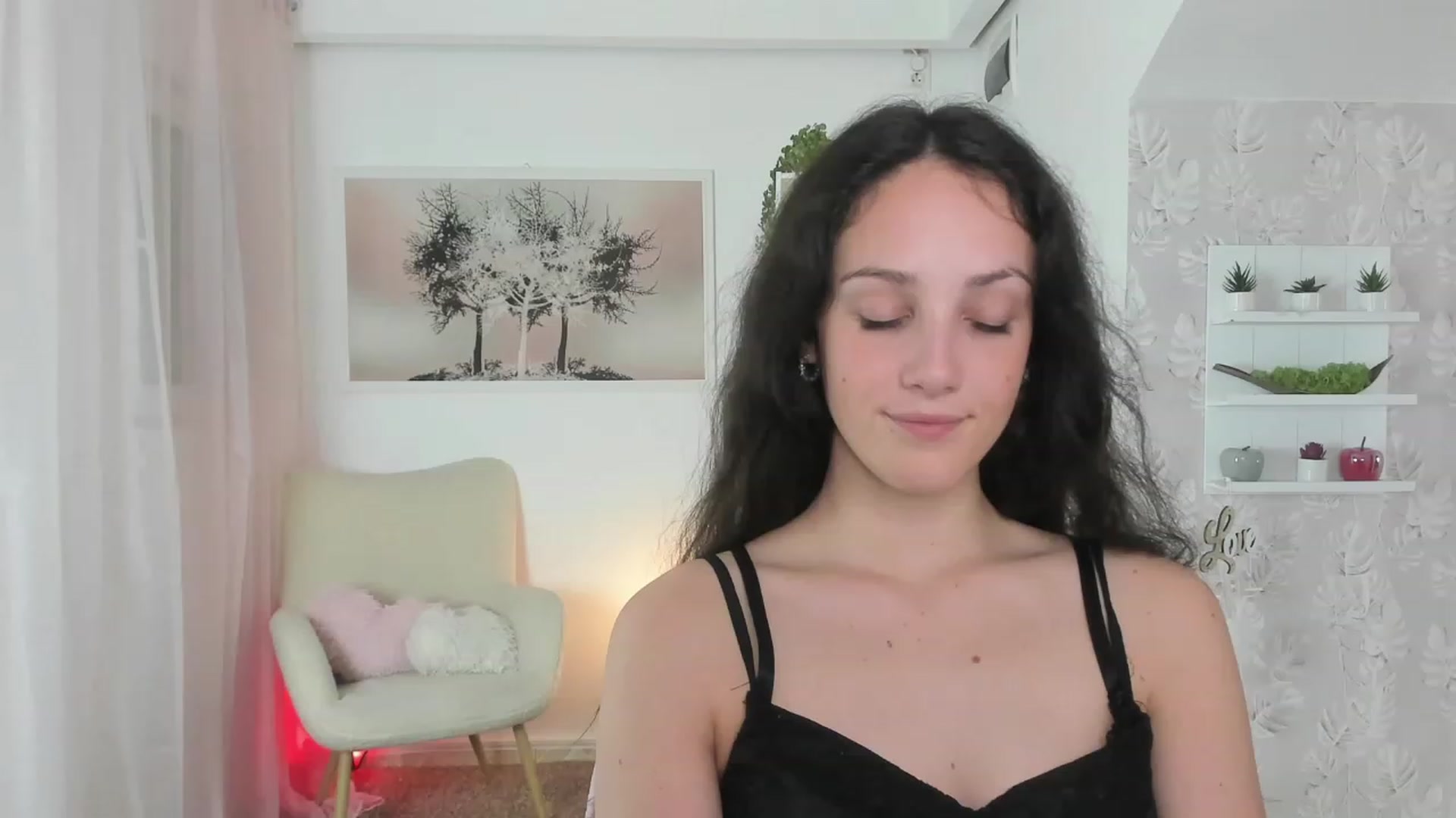 Gallery image thumbnail from Sophie_Rain18's myfreecams stream on, 06/20/2023, 17:10 image 1 of 20