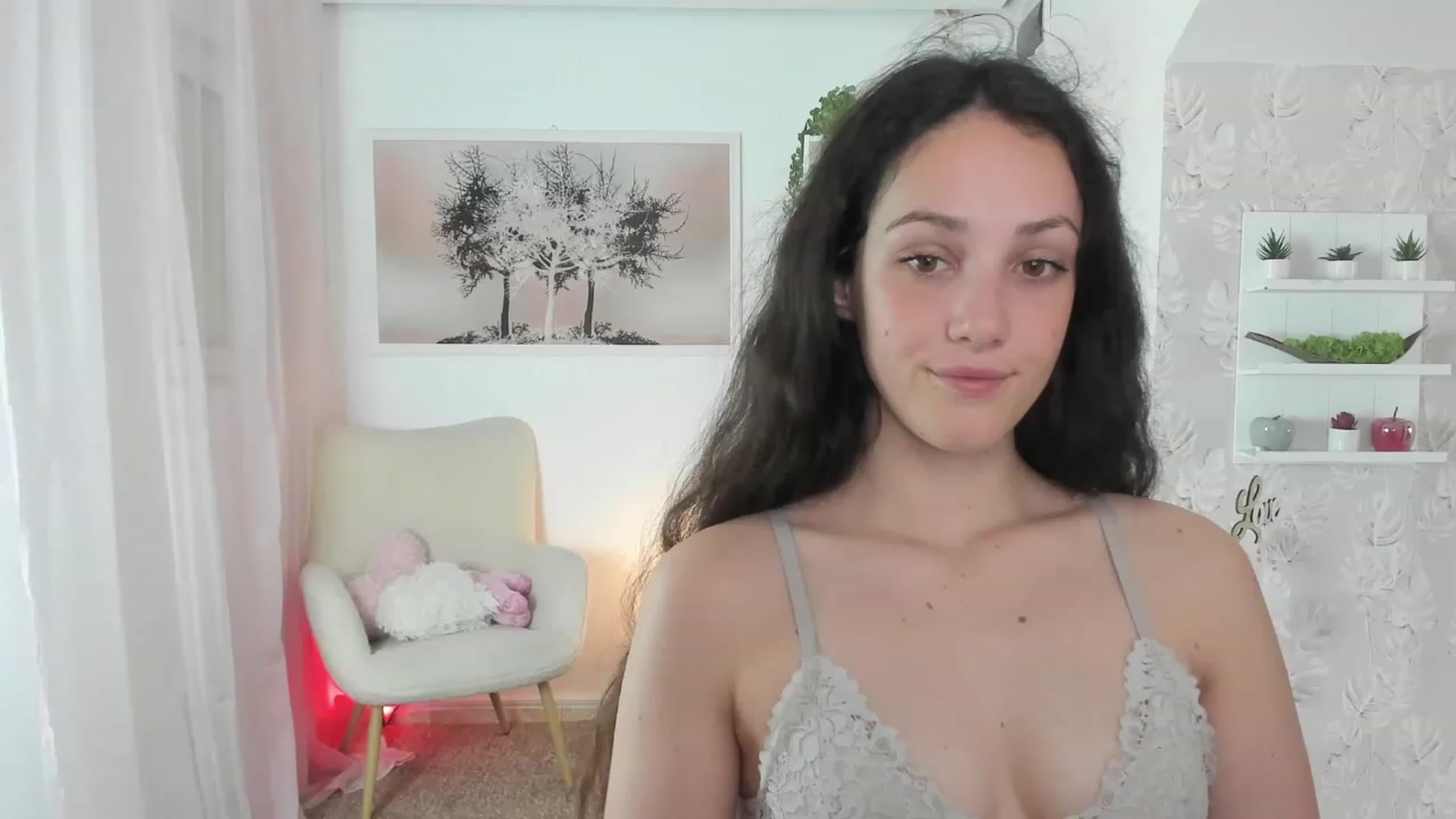 Gallery image thumbnail from Sophie_Rain18's myfreecams stream on, 06/21/2023, 14:11 image 17 of 20