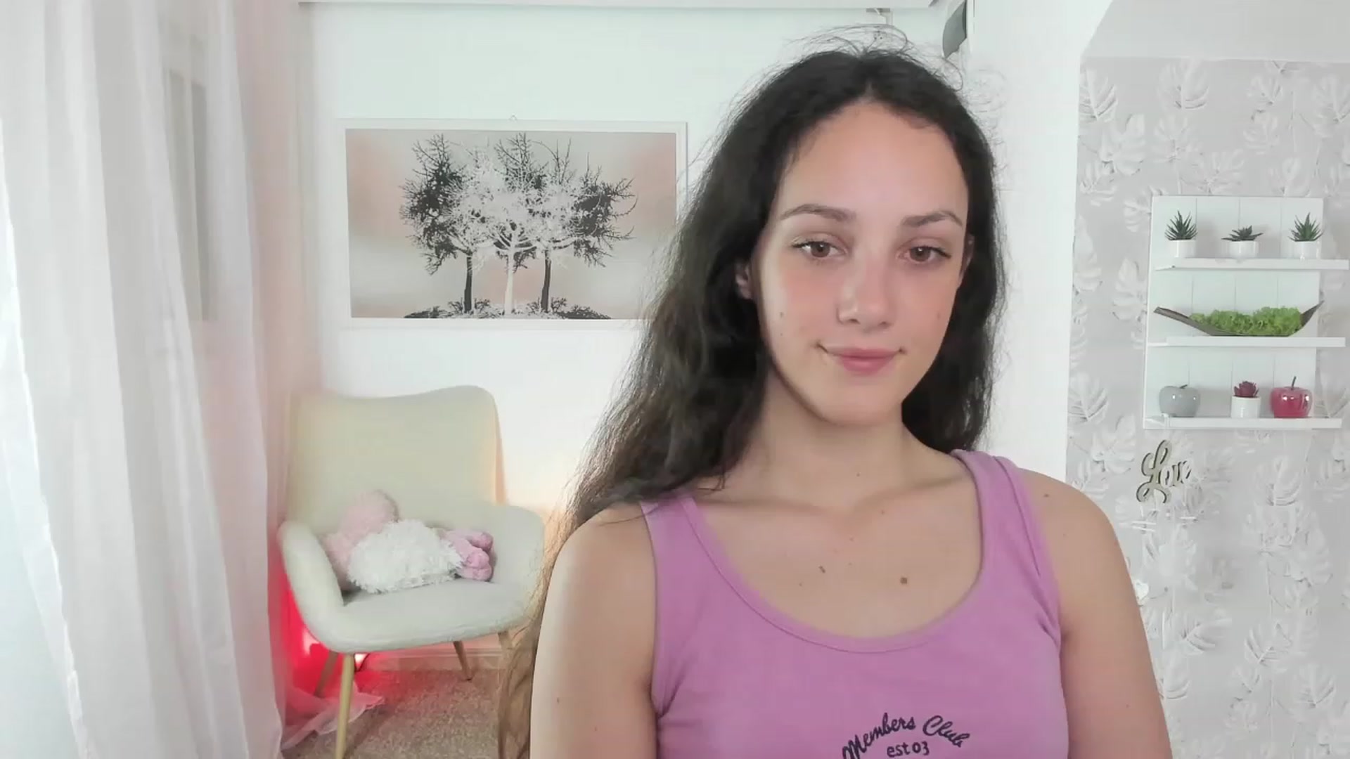 Gallery image thumbnail from Sophie_Rain18's myfreecams stream on, 06/21/2023, 14:11 image 9 of 20