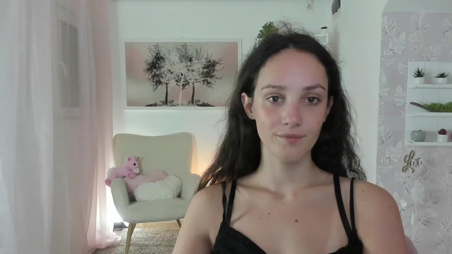 Gallery image thumbnail from Sophie_Rain18's myfreecams stream on, 07/24/2023, 15:16 image 17 of 20