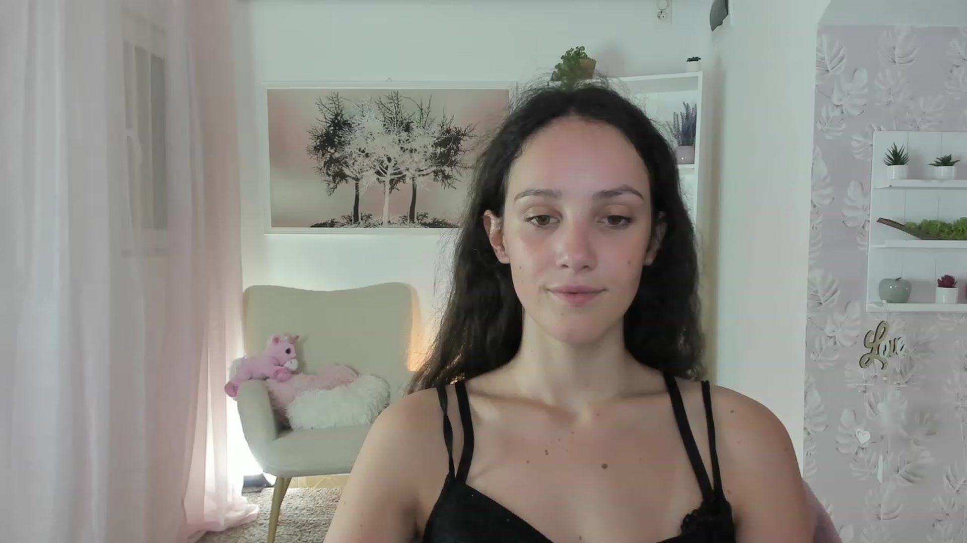 Gallery image thumbnail from Sophie_Rain18's myfreecams stream on, 07/24/2023, 15:16 image 9 of 20