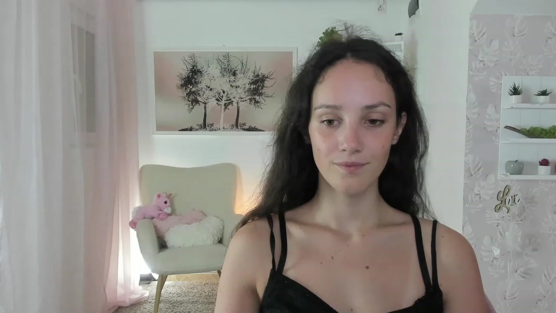 Gallery image thumbnail from Sophie_Rain18's myfreecams stream on, 07/24/2023, 15:16 image 14 of 20