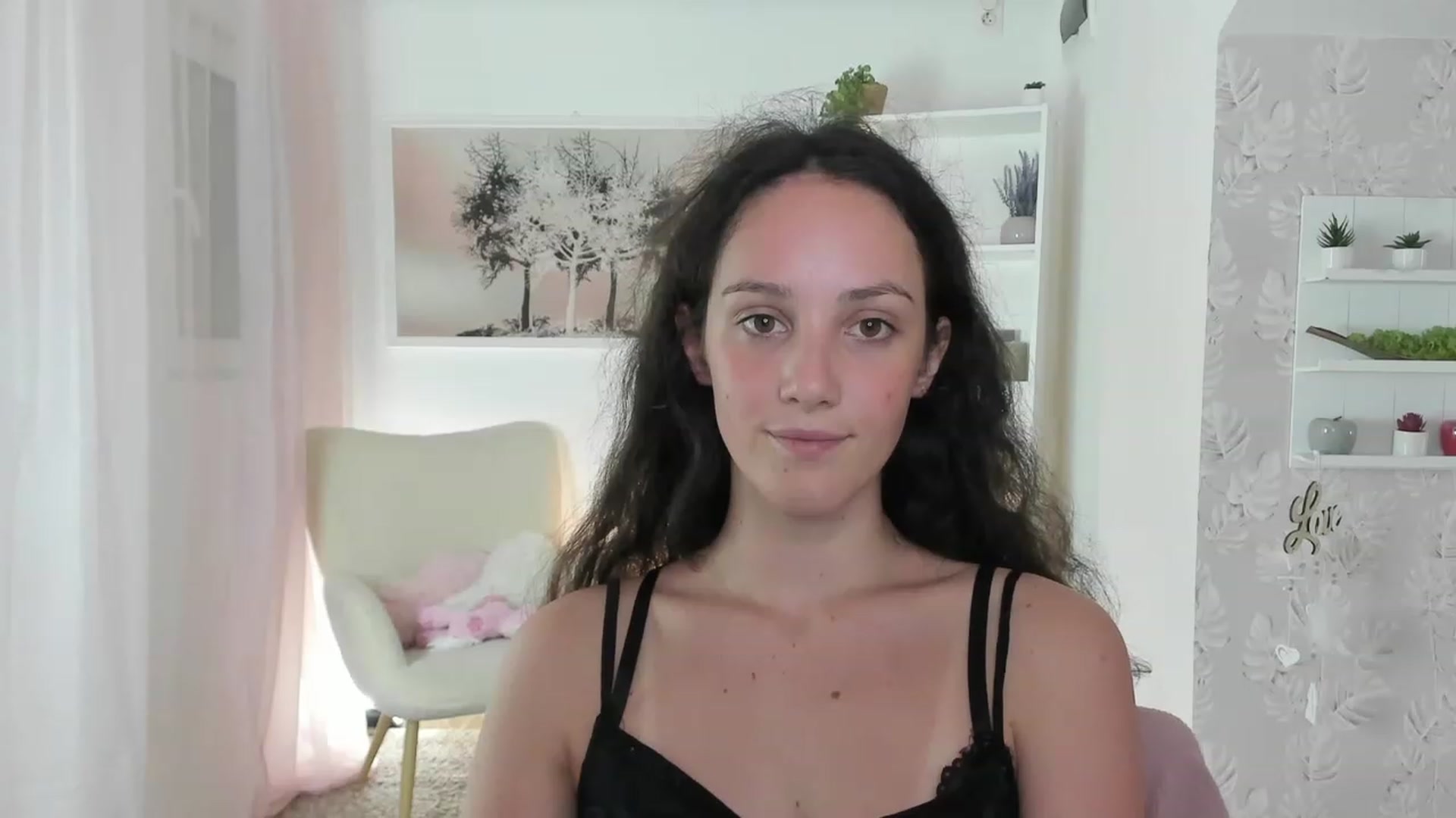 Gallery image thumbnail from Sophie_Rain18's myfreecams stream on, 07/24/2023, 16:38 image 9 of 20