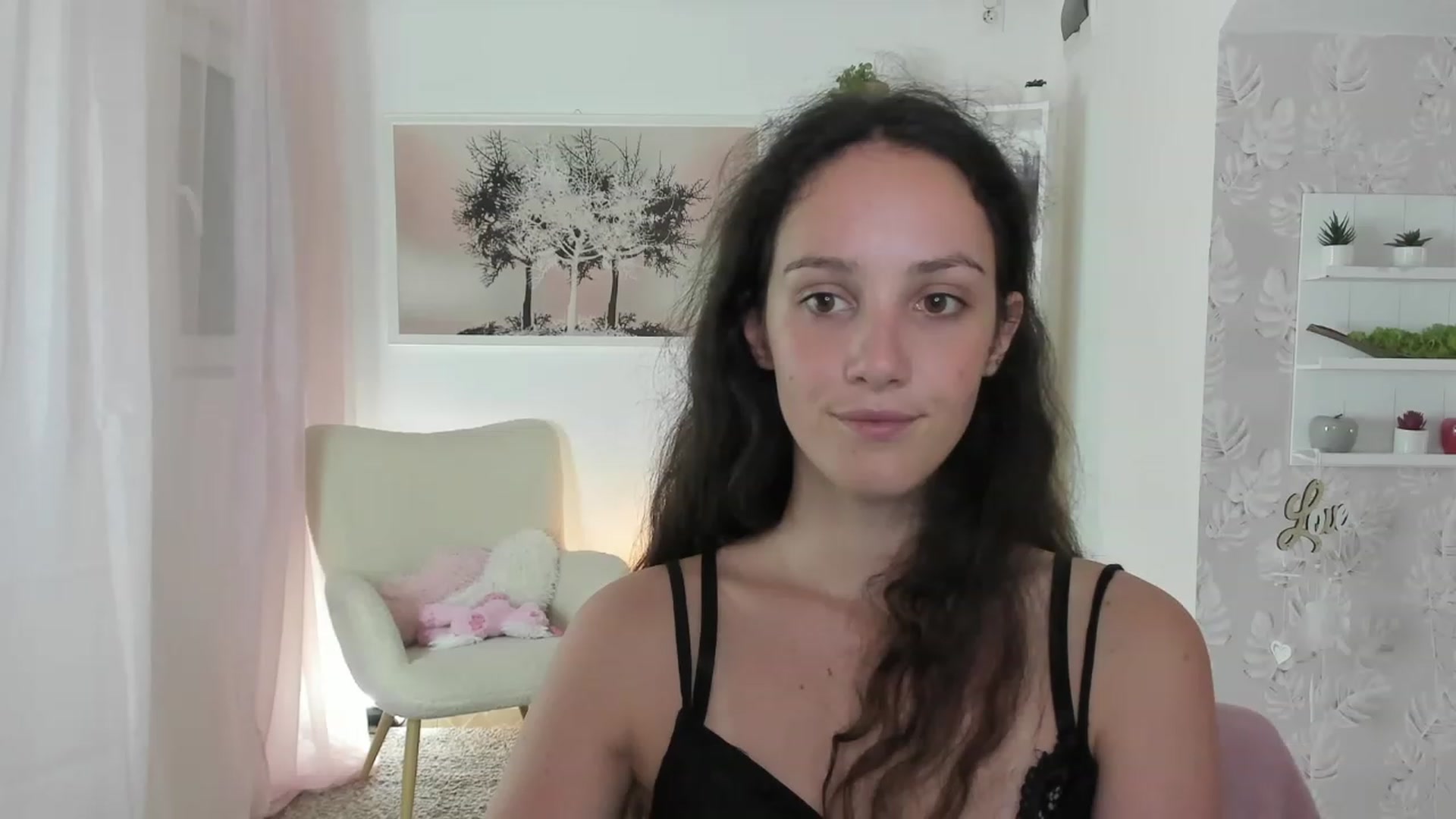 Gallery image thumbnail from Sophie_Rain18's myfreecams stream on, 07/24/2023, 16:38 image 13 of 20