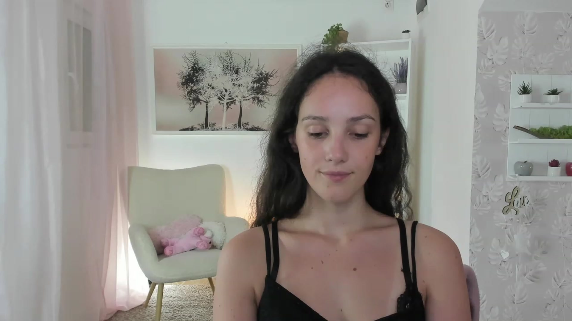 Gallery image thumbnail from Sophie_Rain18's myfreecams stream on, 07/24/2023, 18:03 image 18 of 20