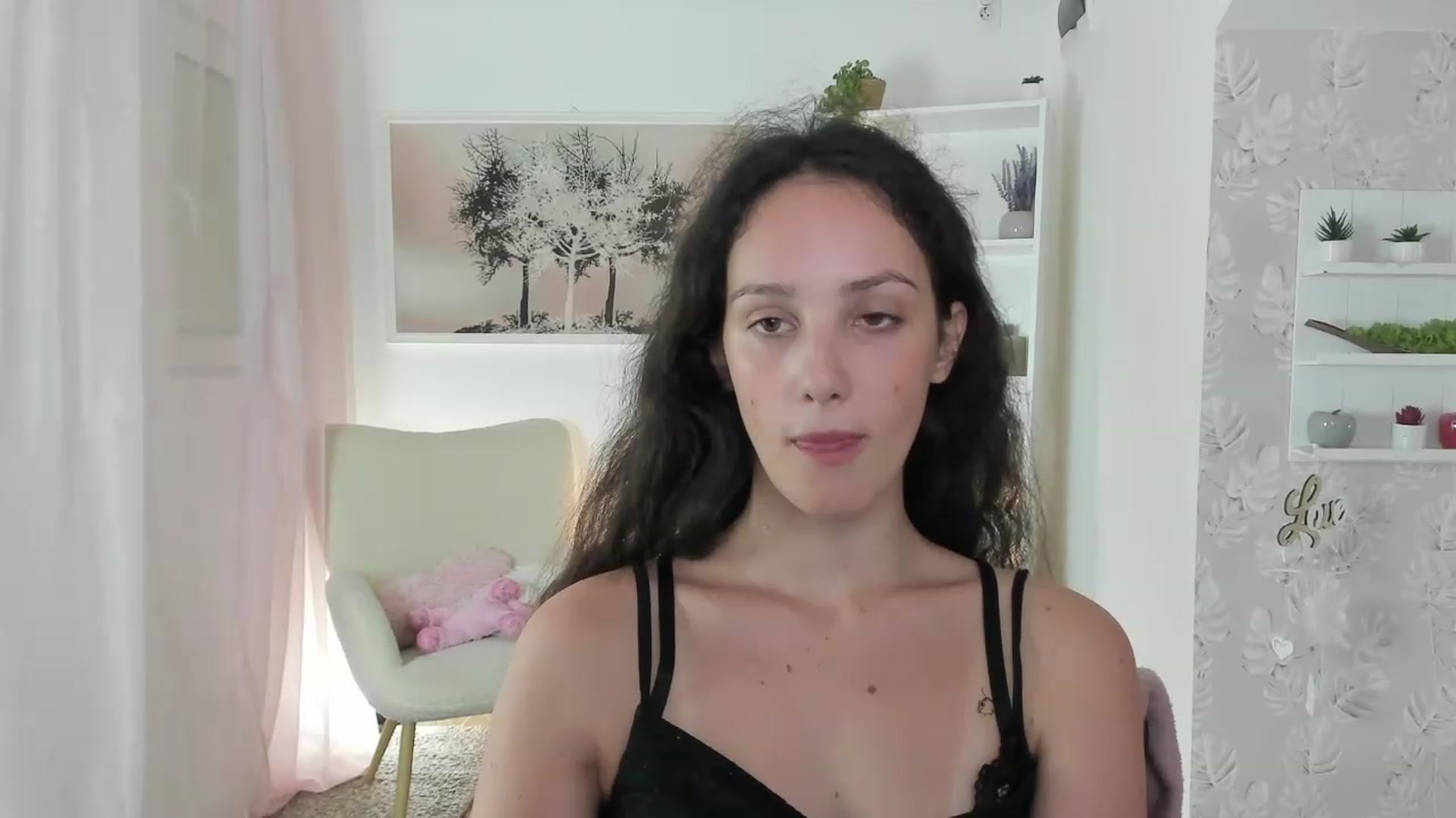 Gallery image thumbnail from Sophie_Rain18's myfreecams stream on, 07/24/2023, 18:03 image 17 of 20