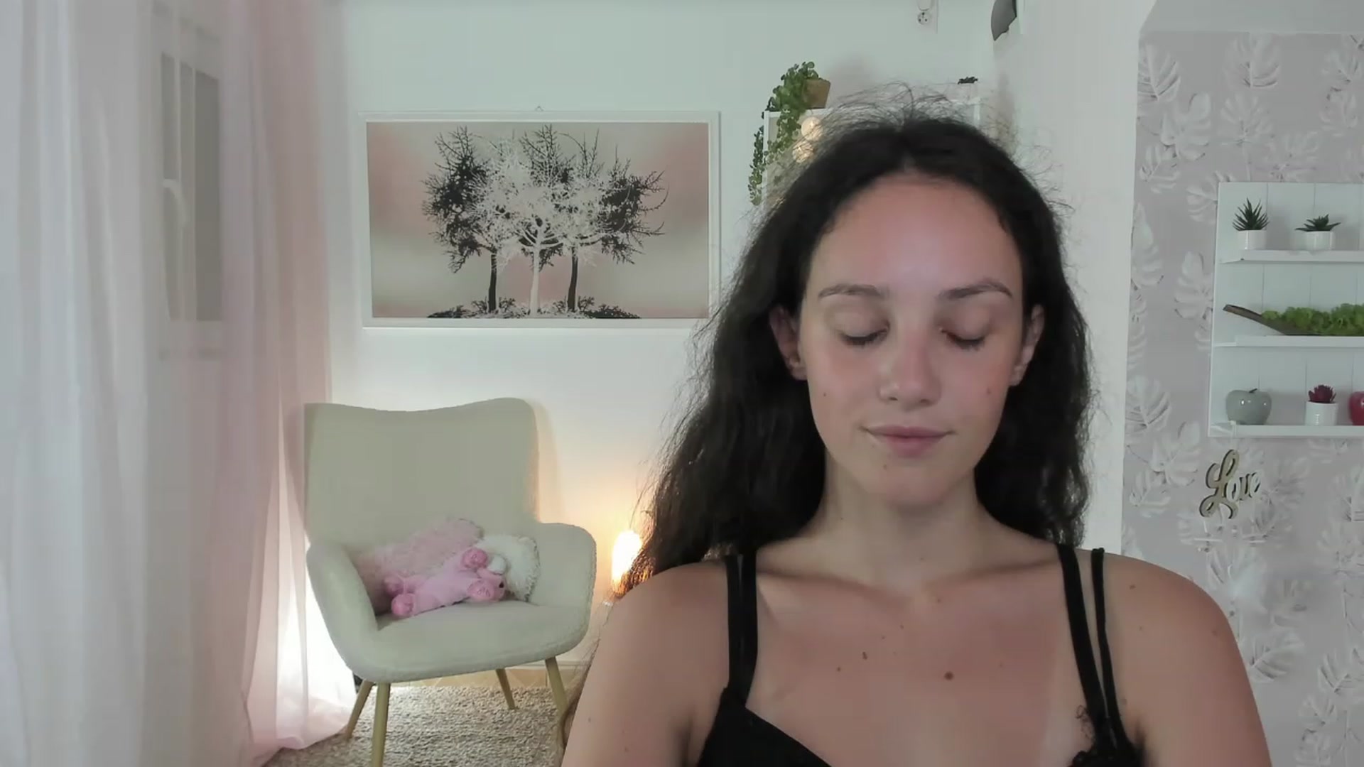 Gallery image thumbnail from Sophie_Rain18's myfreecams stream on, 07/24/2023, 18:03 image 11 of 20