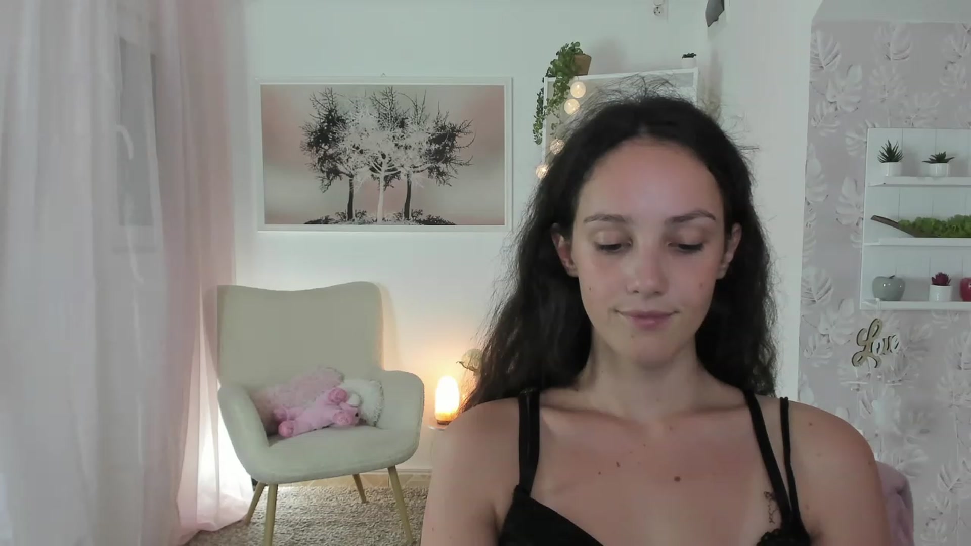 Gallery image thumbnail from Sophie_Rain18's myfreecams stream on, 07/24/2023, 18:03 image 13 of 20