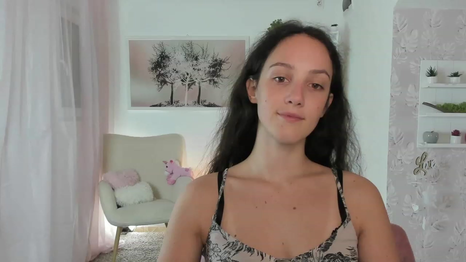 Gallery image thumbnail from Sophie_Rain18's myfreecams stream on, 07/25/2023, 14:49 image 3 of 20