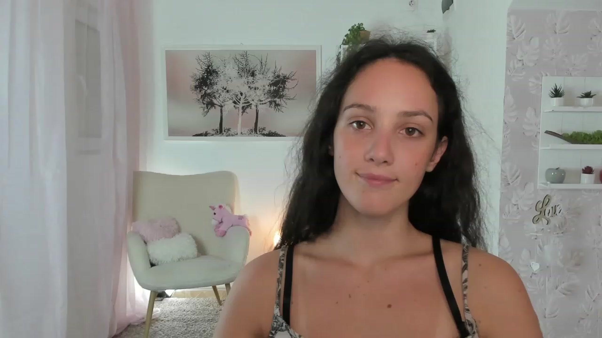 Gallery image thumbnail from Sophie_Rain18's myfreecams stream on, 07/25/2023, 17:07 image 4 of 20