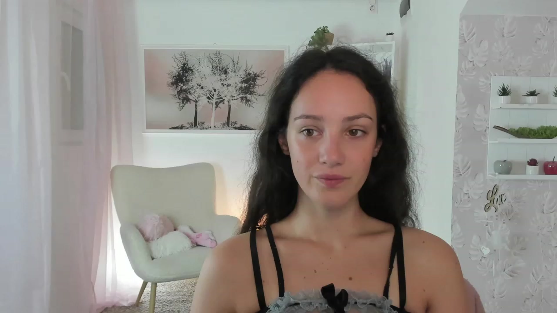 Gallery image thumbnail from Sophie_Rain18's myfreecams stream on, 07/26/2023, 14:51 image 1 of 20