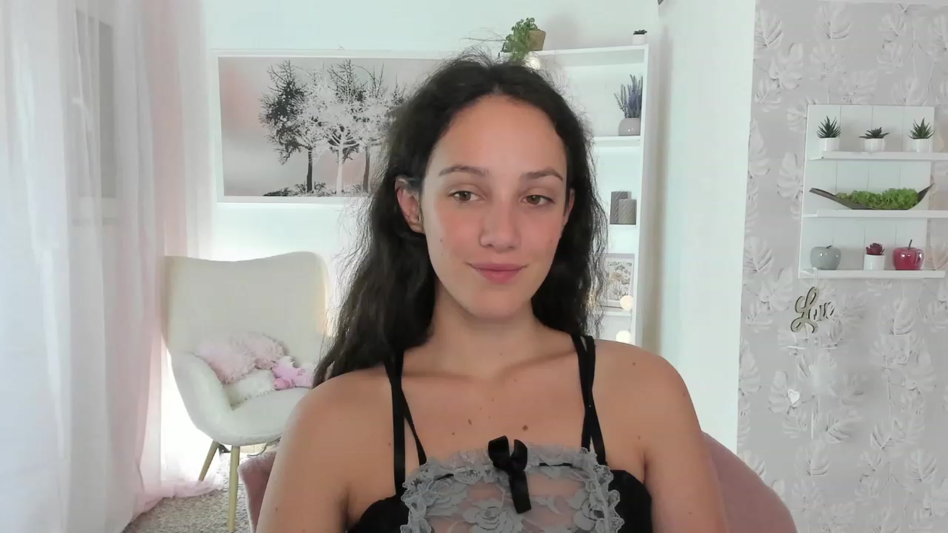 Gallery image thumbnail from Sophie_Rain18's myfreecams stream on, 07/26/2023, 16:38 image 9 of 20