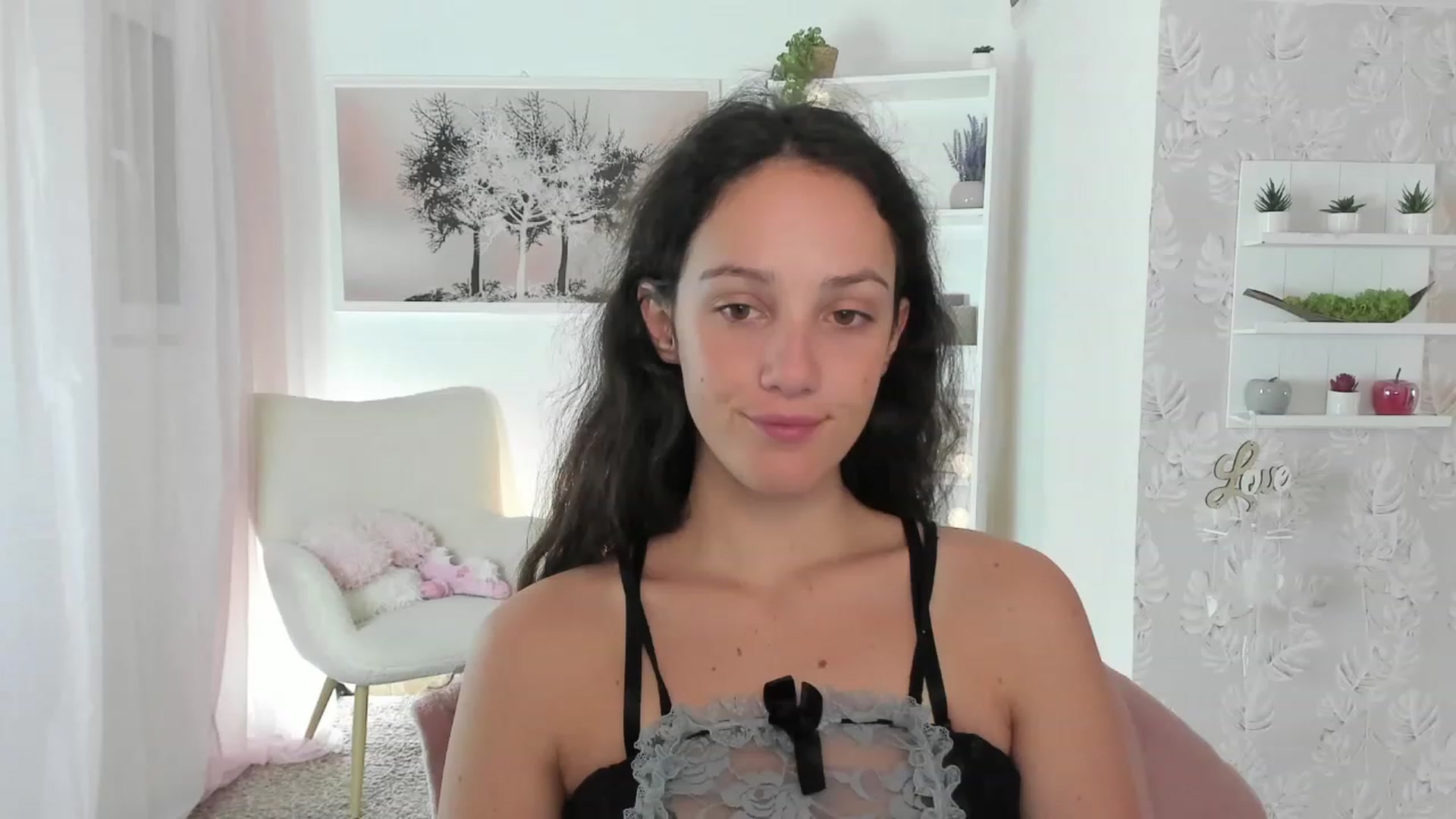 Gallery image thumbnail from Sophie_Rain18's myfreecams stream on, 07/26/2023, 16:38 image 8 of 20