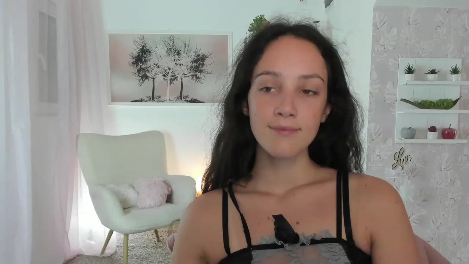 Gallery image thumbnail from Sophie_Rain18's myfreecams stream on, 07/26/2023, 17:18 image 5 of 20