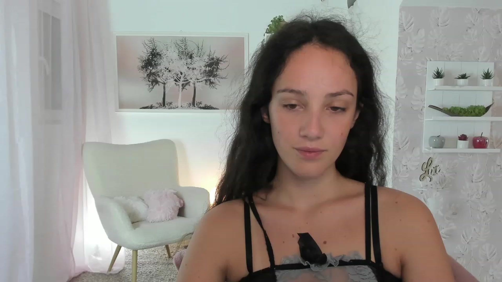 Gallery image thumbnail from Sophie_Rain18's myfreecams stream on, 07/26/2023, 17:18 image 1 of 20