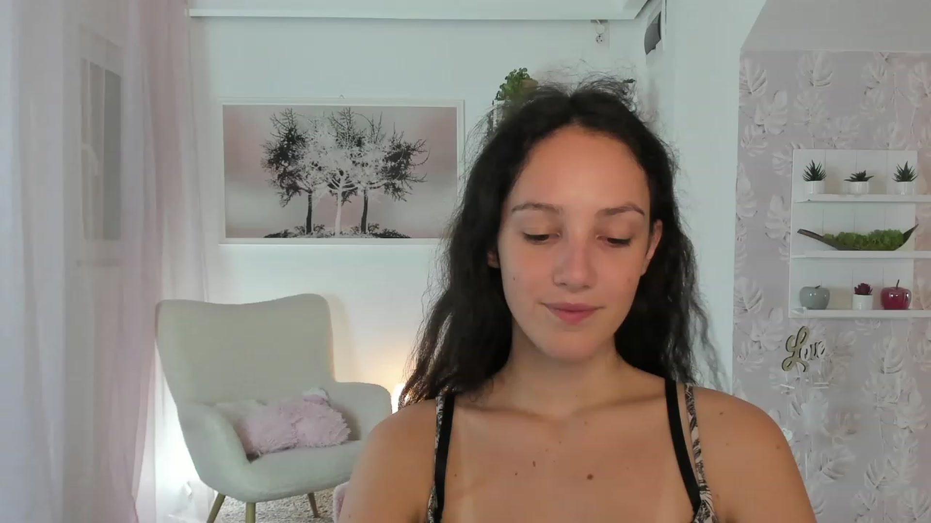 Gallery image thumbnail from Sophie_Rain18's myfreecams stream on, 07/27/2023, 13:50 image 7 of 20