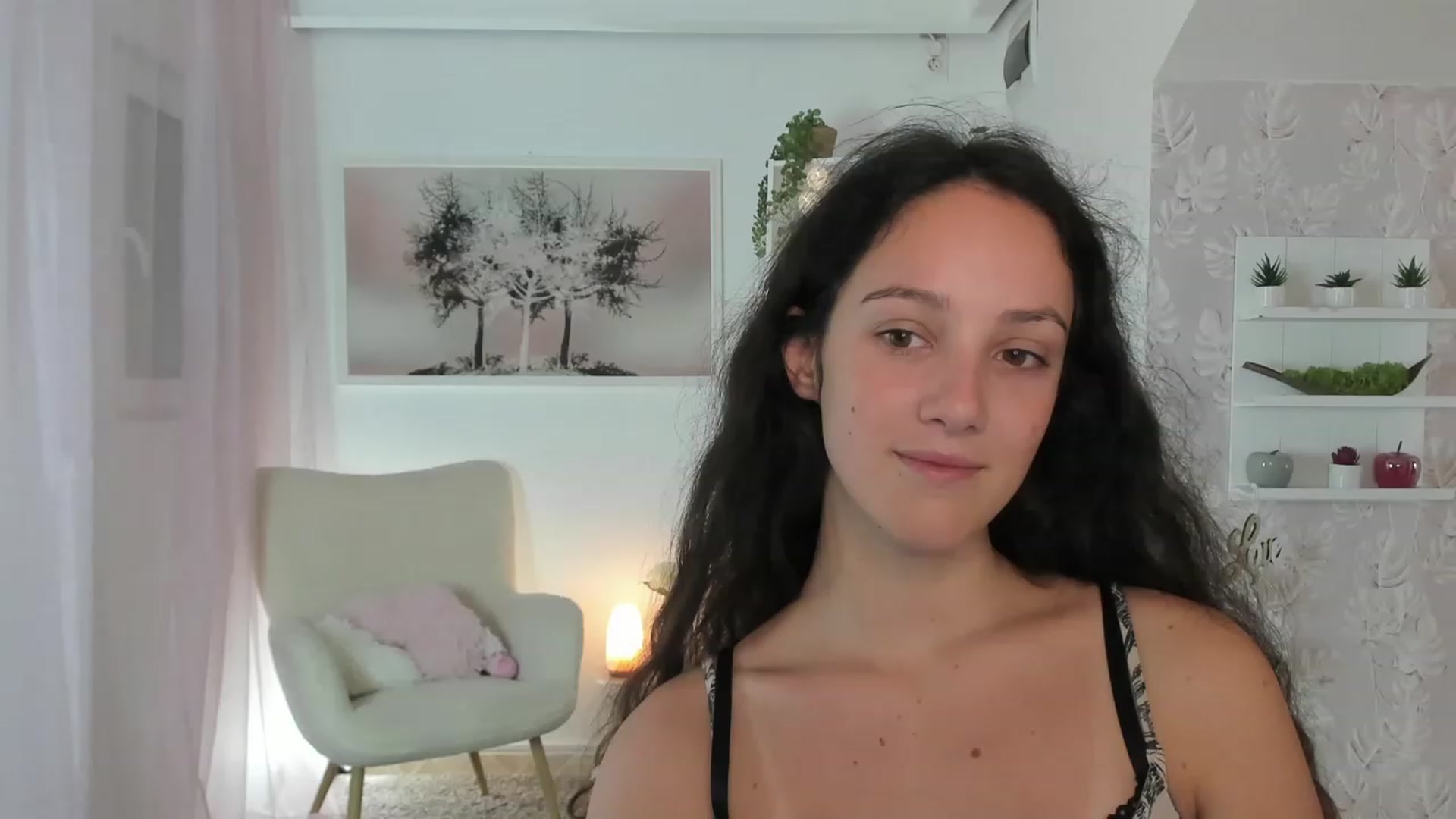 Gallery image thumbnail from Sophie_Rain18's myfreecams stream on, 07/27/2023, 14:53 image 14 of 20