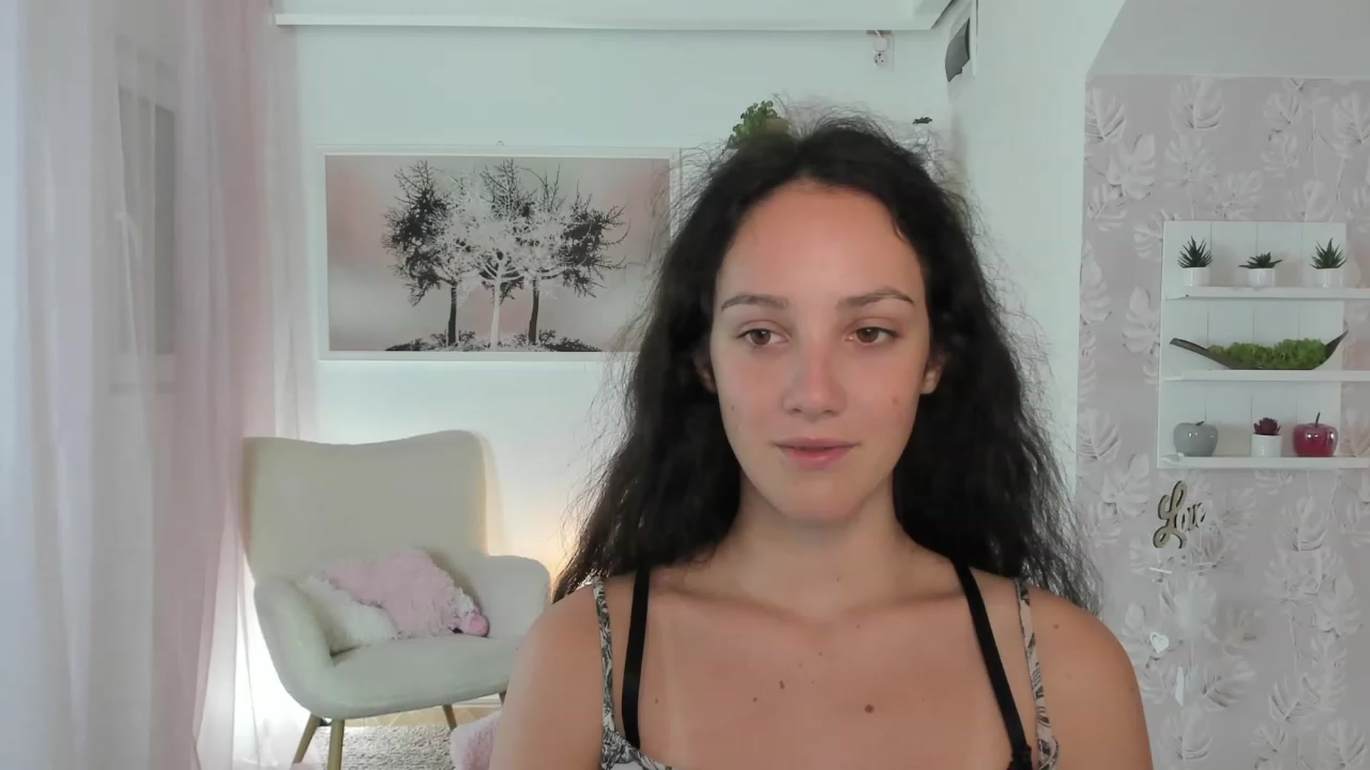 Gallery image thumbnail from Sophie_Rain18's myfreecams stream on, 07/27/2023, 14:53 image 7 of 20