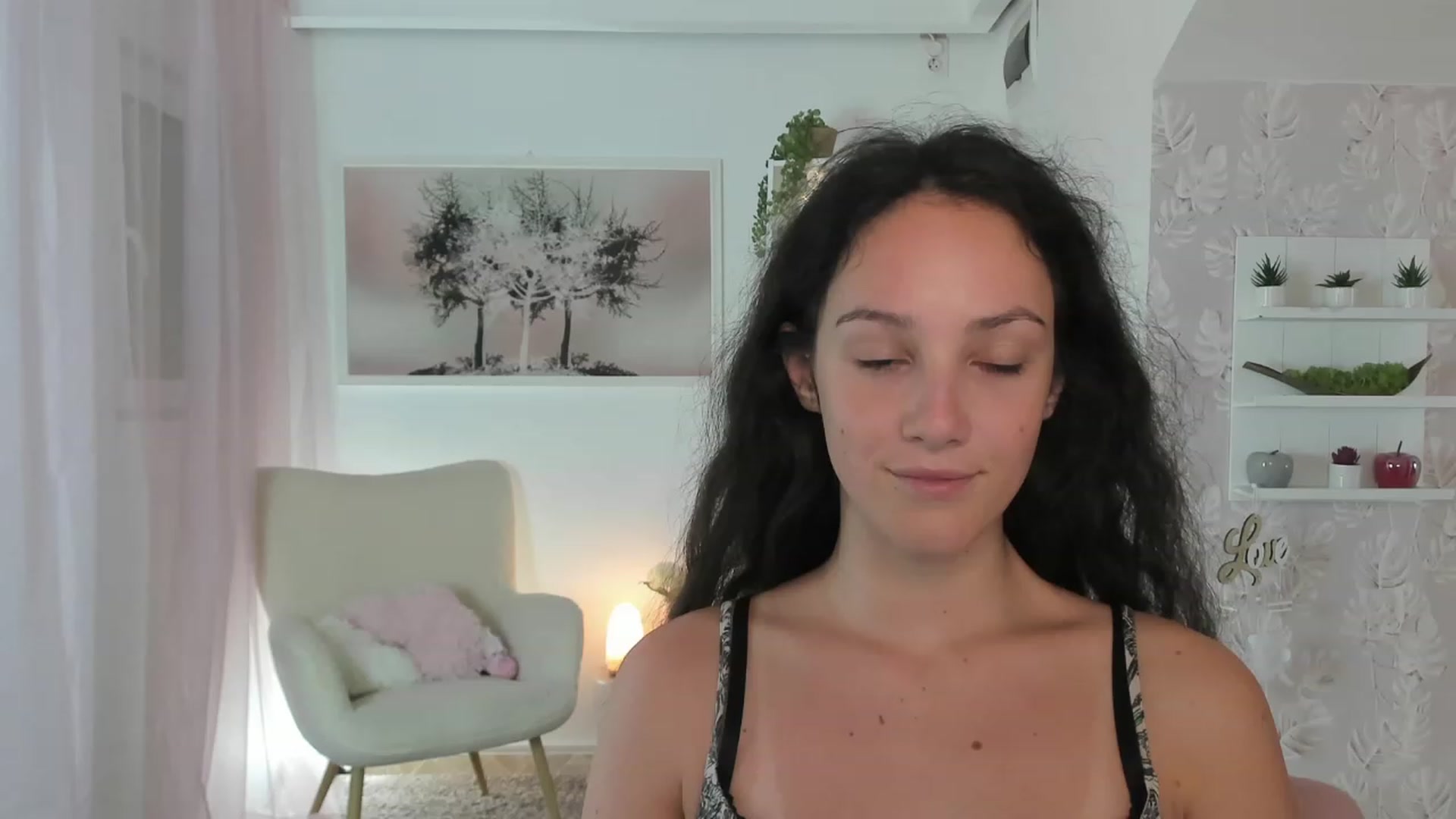 Gallery image thumbnail from Sophie_Rain18's myfreecams stream on, 07/27/2023, 14:53 image 12 of 20