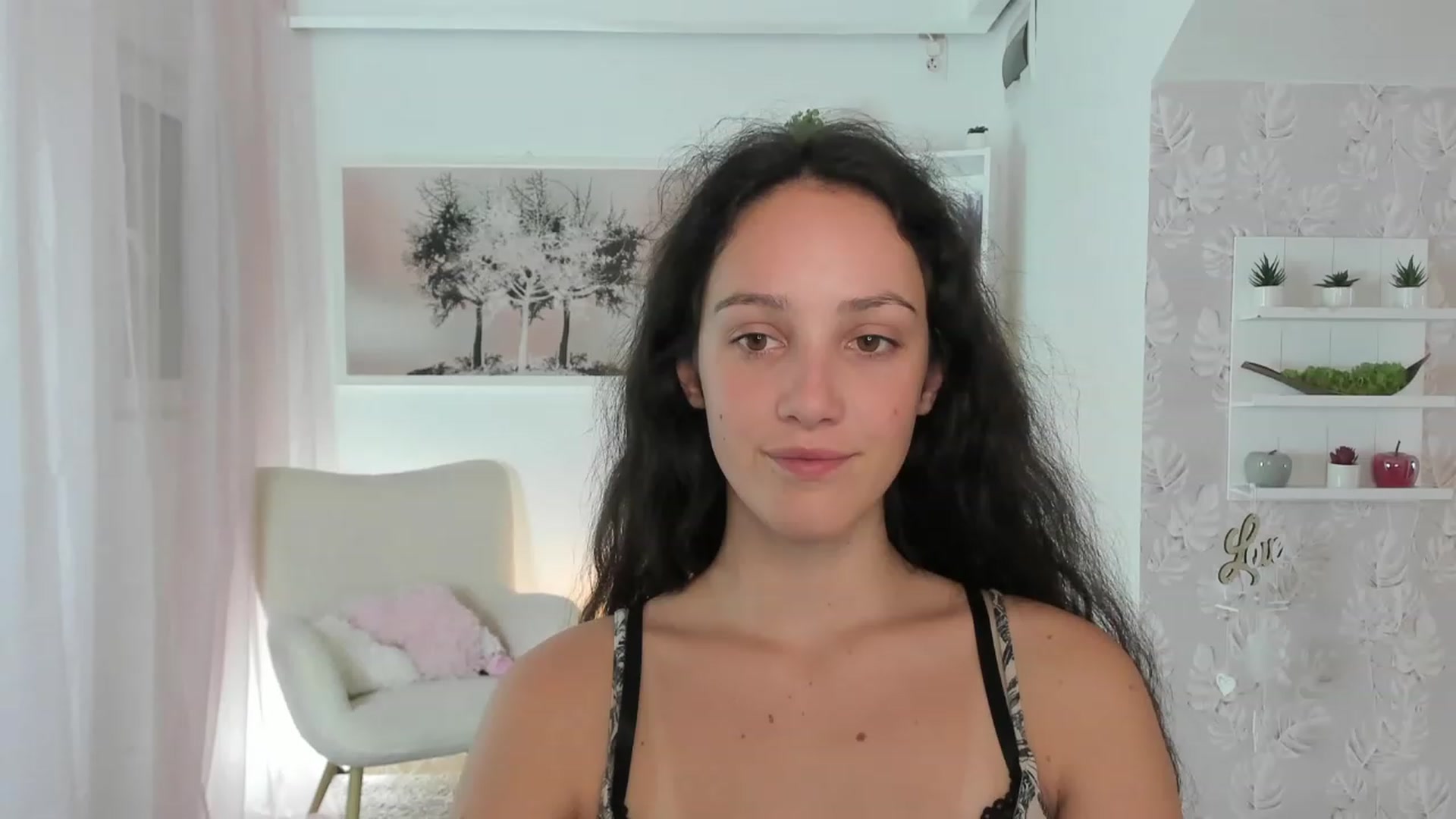 Gallery image thumbnail from Sophie_Rain18's myfreecams stream on, 07/27/2023, 15:54 image 12 of 20