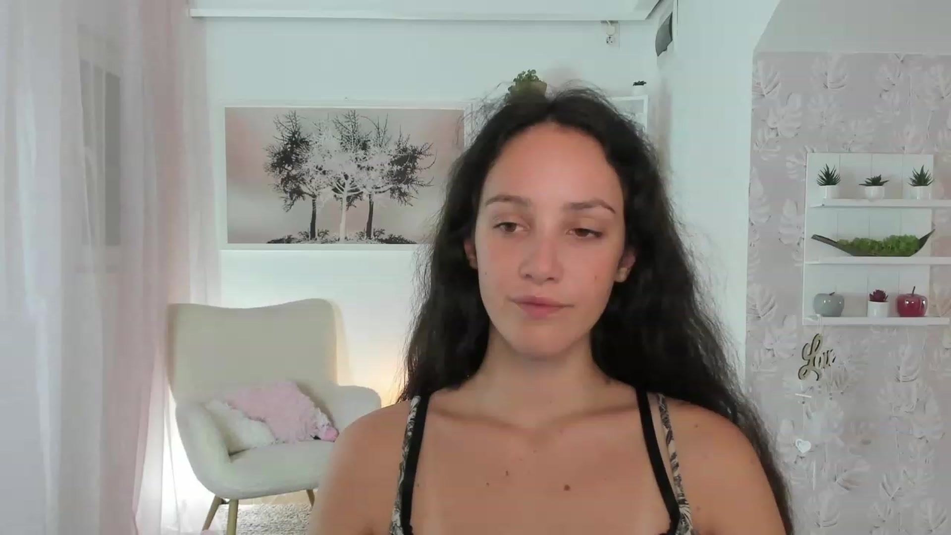 Gallery image thumbnail from Sophie_Rain18's myfreecams stream on, 07/27/2023, 15:54 image 14 of 20