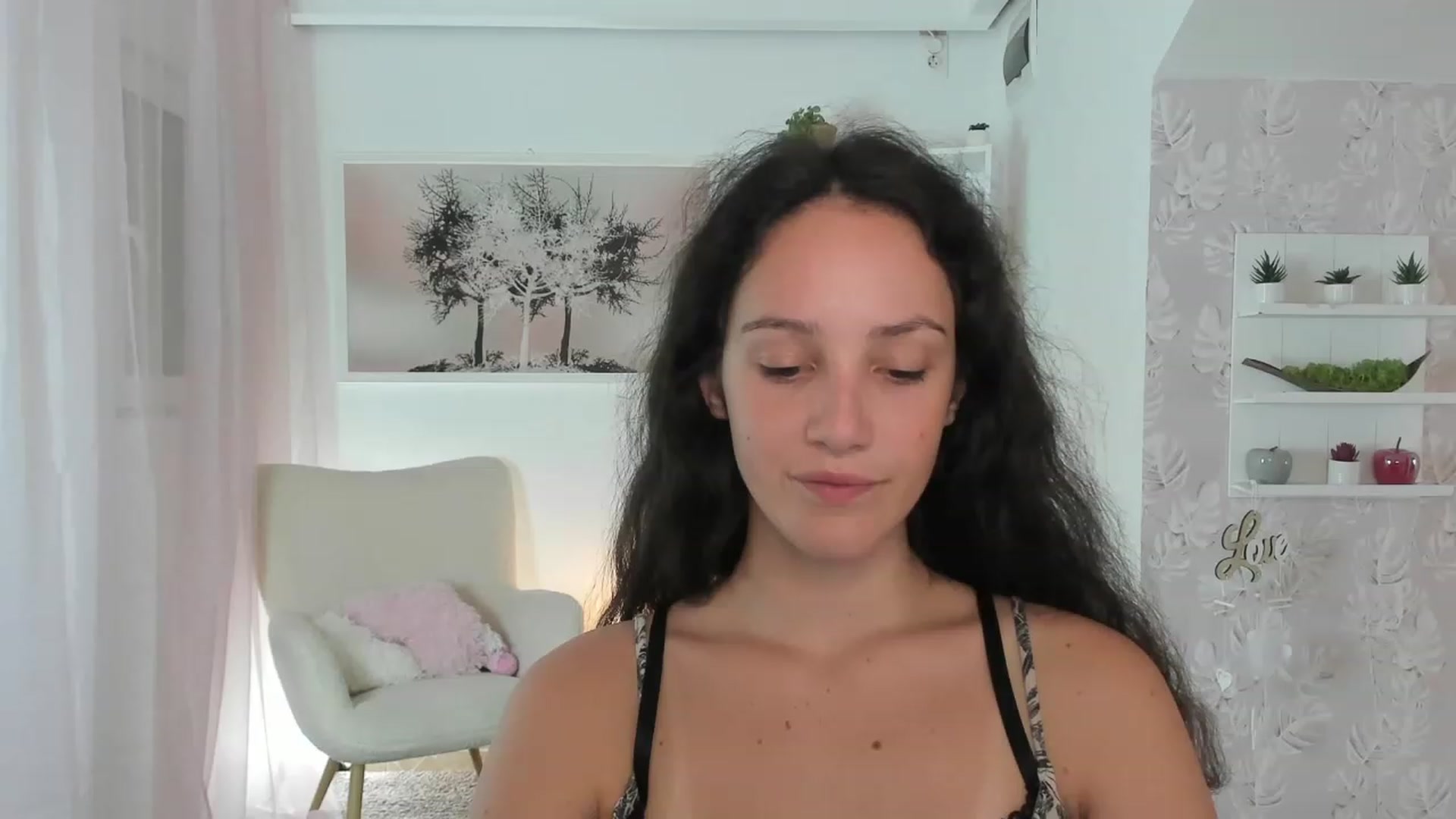 Gallery image thumbnail from Sophie_Rain18's myfreecams stream on, 07/27/2023, 15:54 image 17 of 20