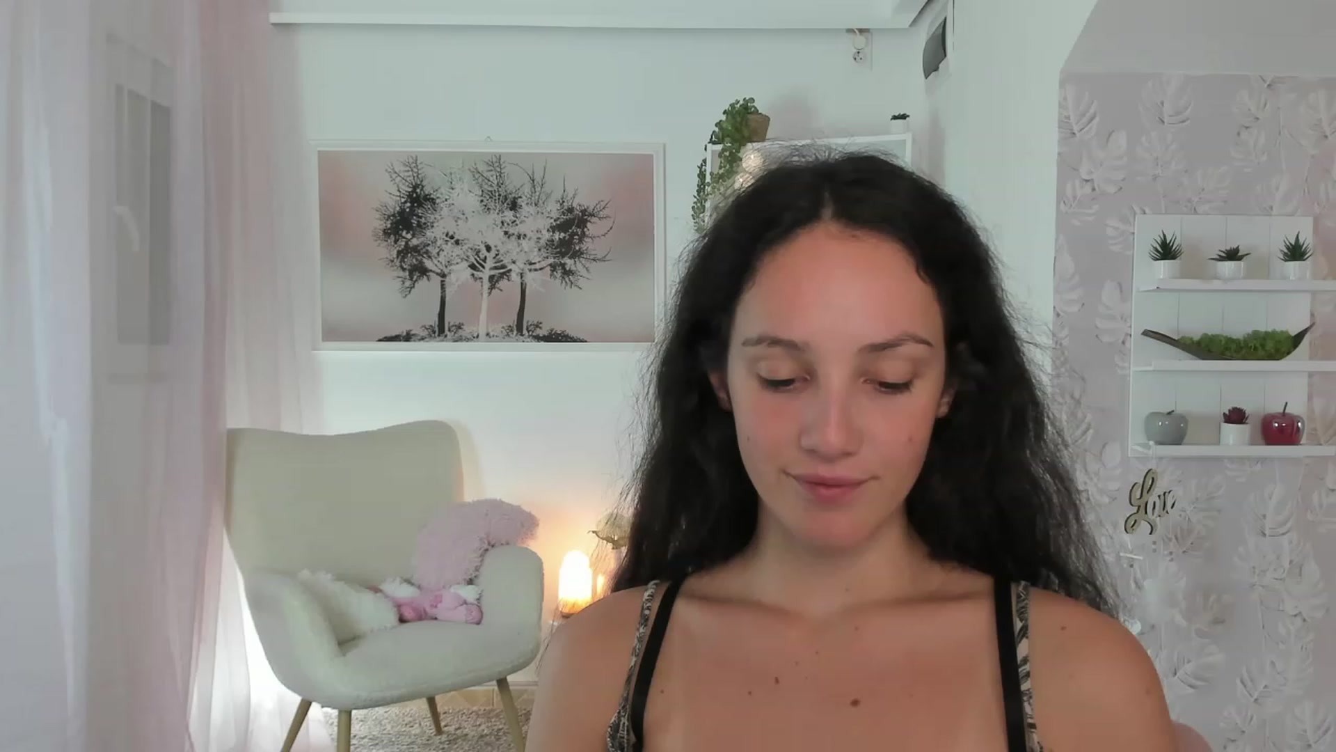 Gallery image thumbnail from Sophie_Rain18's myfreecams stream on, 07/27/2023, 17:38 image 10 of 20