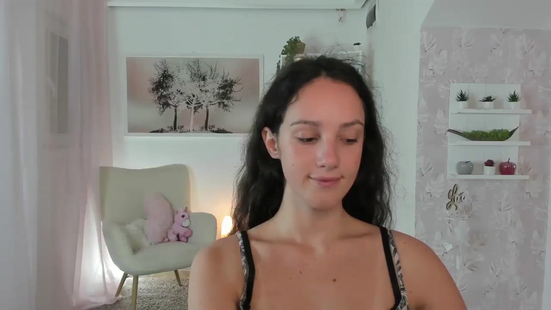 Gallery image thumbnail from Sophie_Rain18's myfreecams stream on, 07/31/2023, 16:27 image 18 of 20