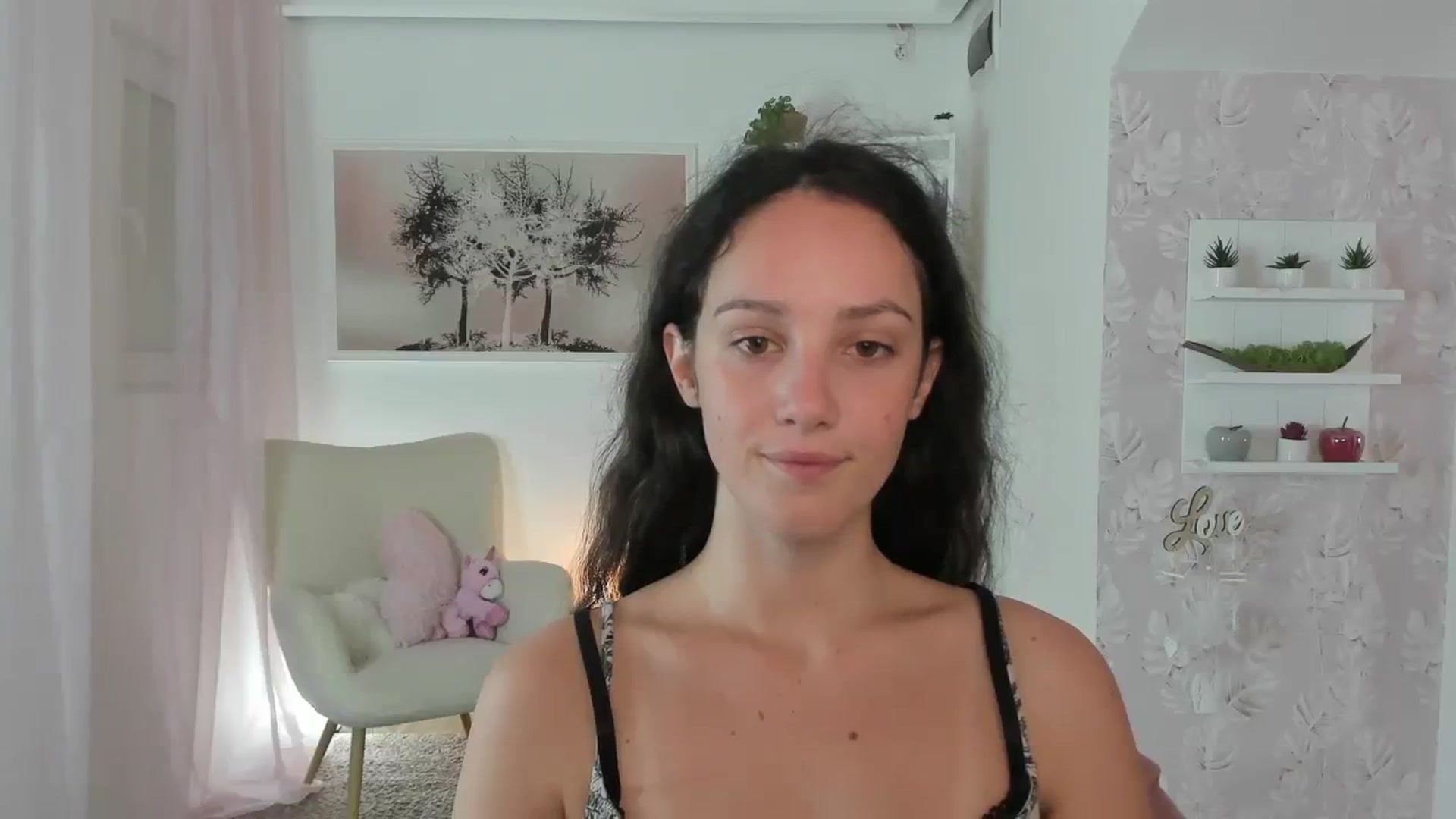 Gallery image thumbnail from Sophie_Rain18's myfreecams stream on, 07/31/2023, 16:27 image 15 of 20