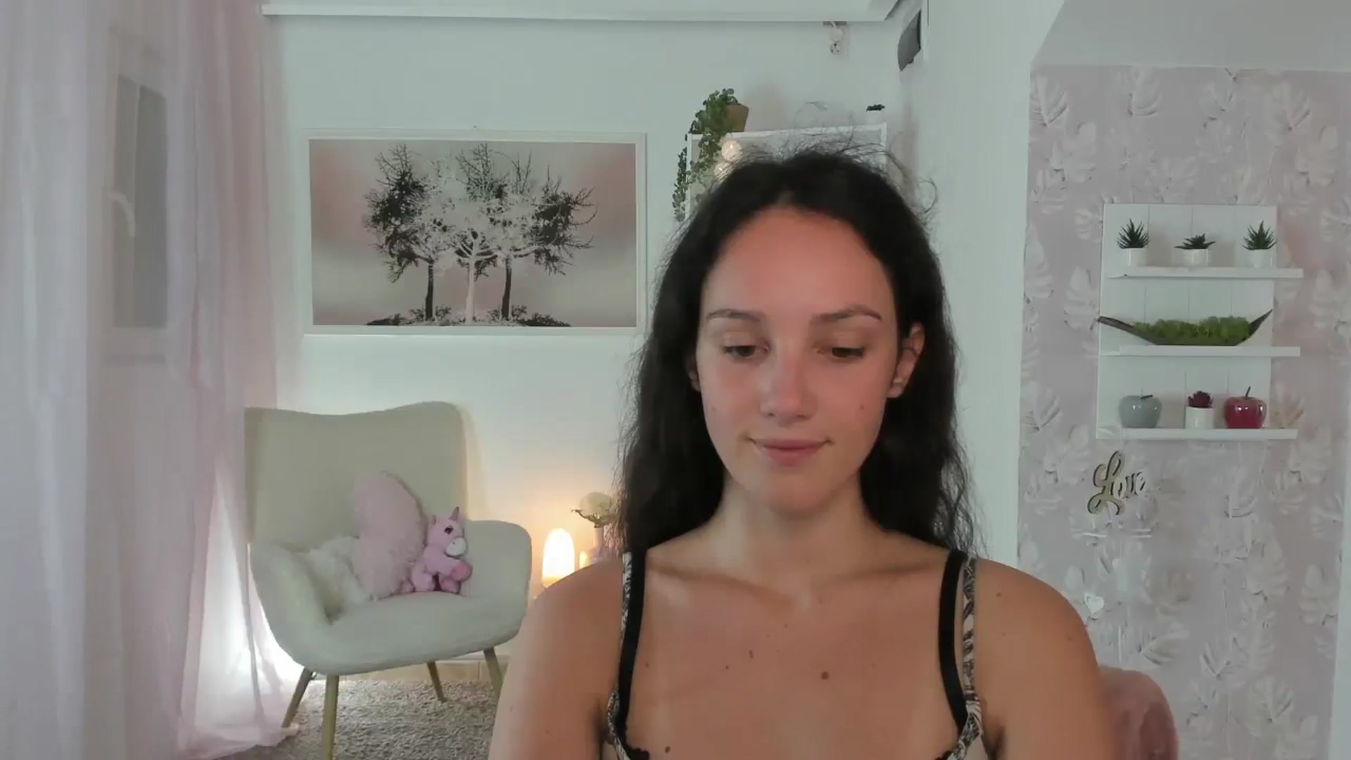 Gallery image thumbnail from Sophie_Rain18's myfreecams stream on, 07/31/2023, 17:15 image 13 of 20