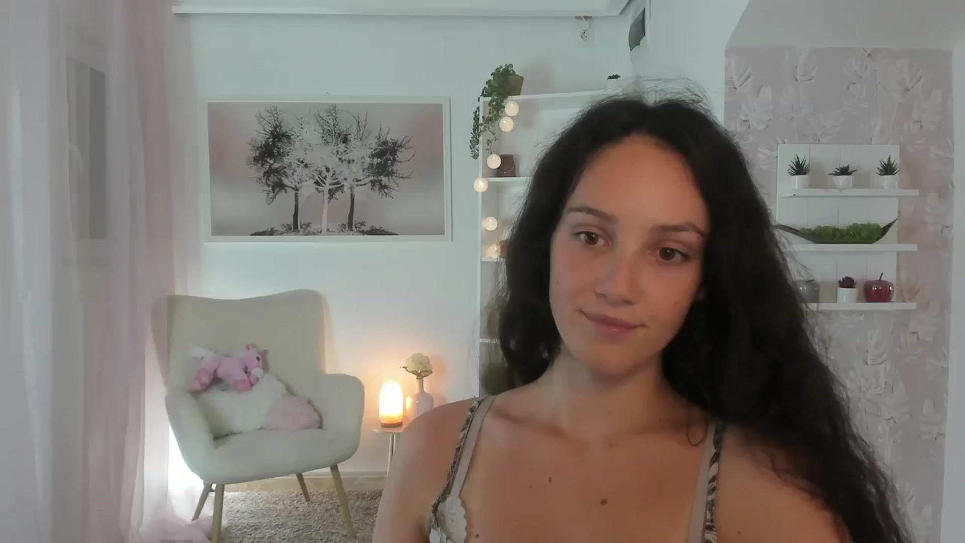 Gallery image thumbnail from Sophie_Rain18's myfreecams stream on, 08/03/2023, 17:27 image 1 of 20