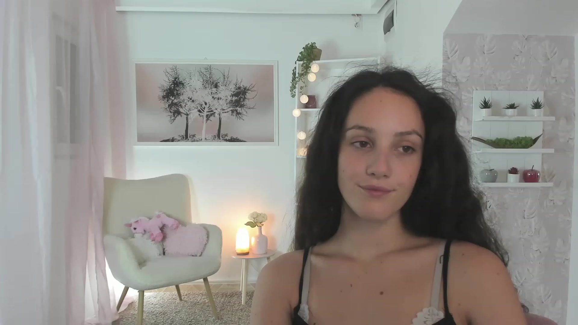 Gallery image thumbnail from Sophie_Rain18's myfreecams stream on, 08/07/2023, 17:48 image 18 of 20