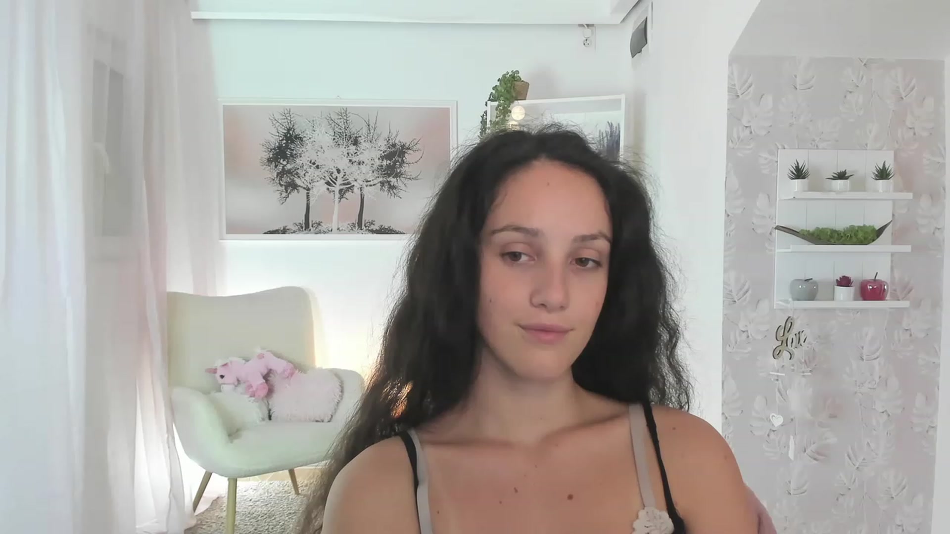 Gallery image thumbnail from Sophie_Rain18's myfreecams stream on, 08/07/2023, 17:48 image 11 of 20
