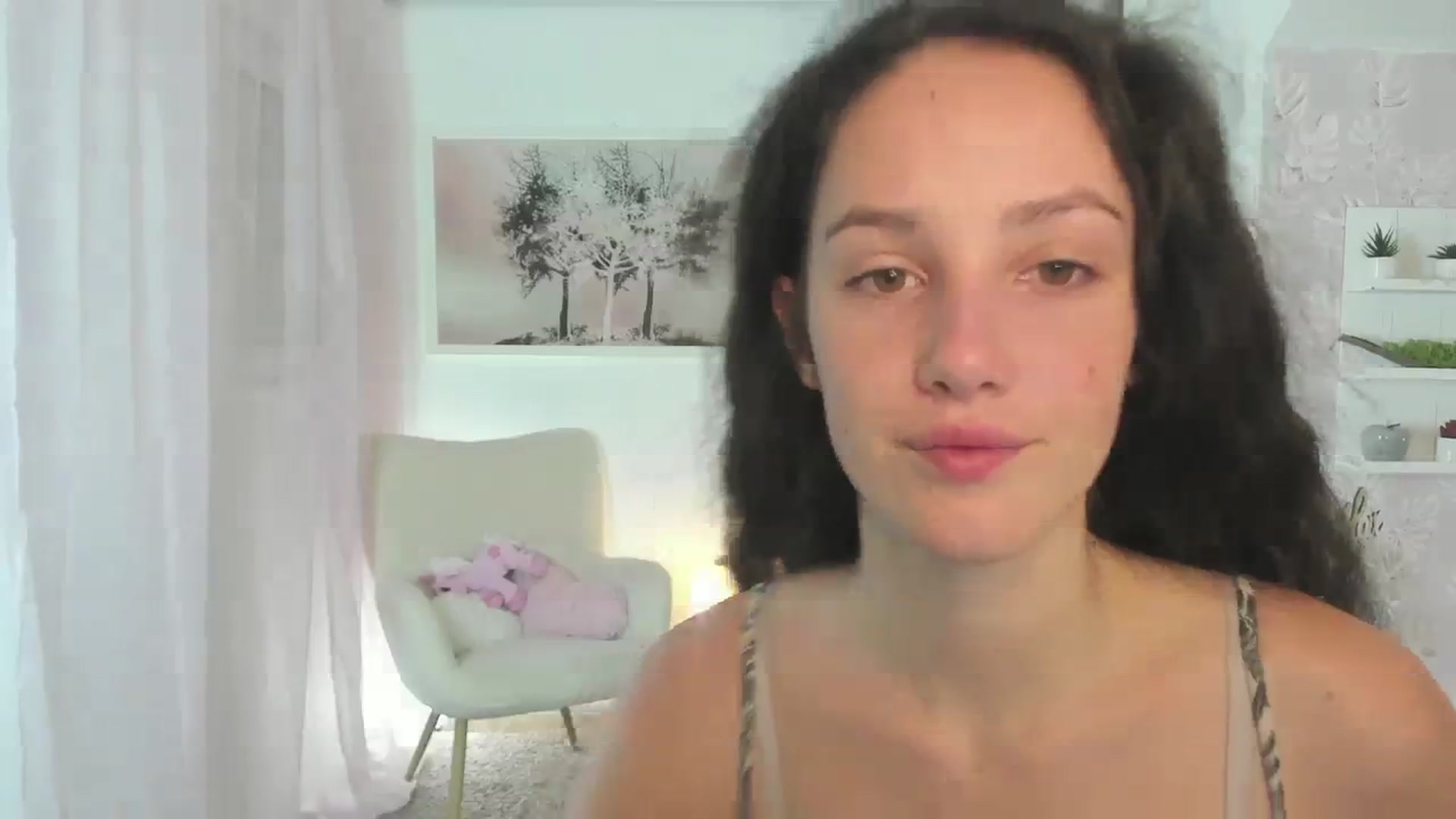 Gallery image thumbnail from Sophie_Rain18's myfreecams stream on, 08/08/2023, 13:47 image 8 of 20