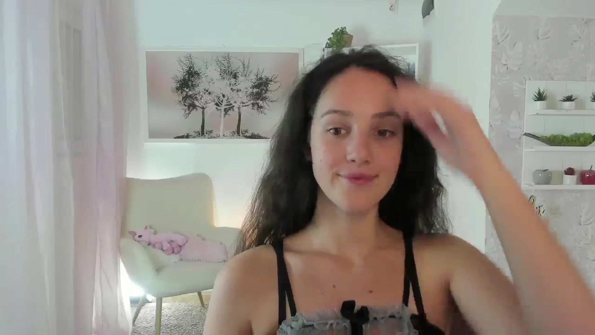 Gallery image thumbnail from Sophie_Rain18's myfreecams stream on, 08/09/2023, 14:19 image 17 of 20