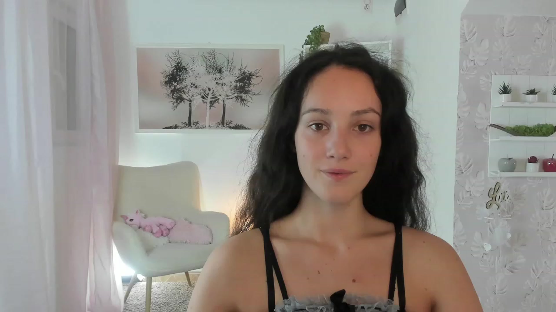 Gallery image thumbnail from Sophie_Rain18's myfreecams stream on, 08/09/2023, 14:41 image 3 of 20
