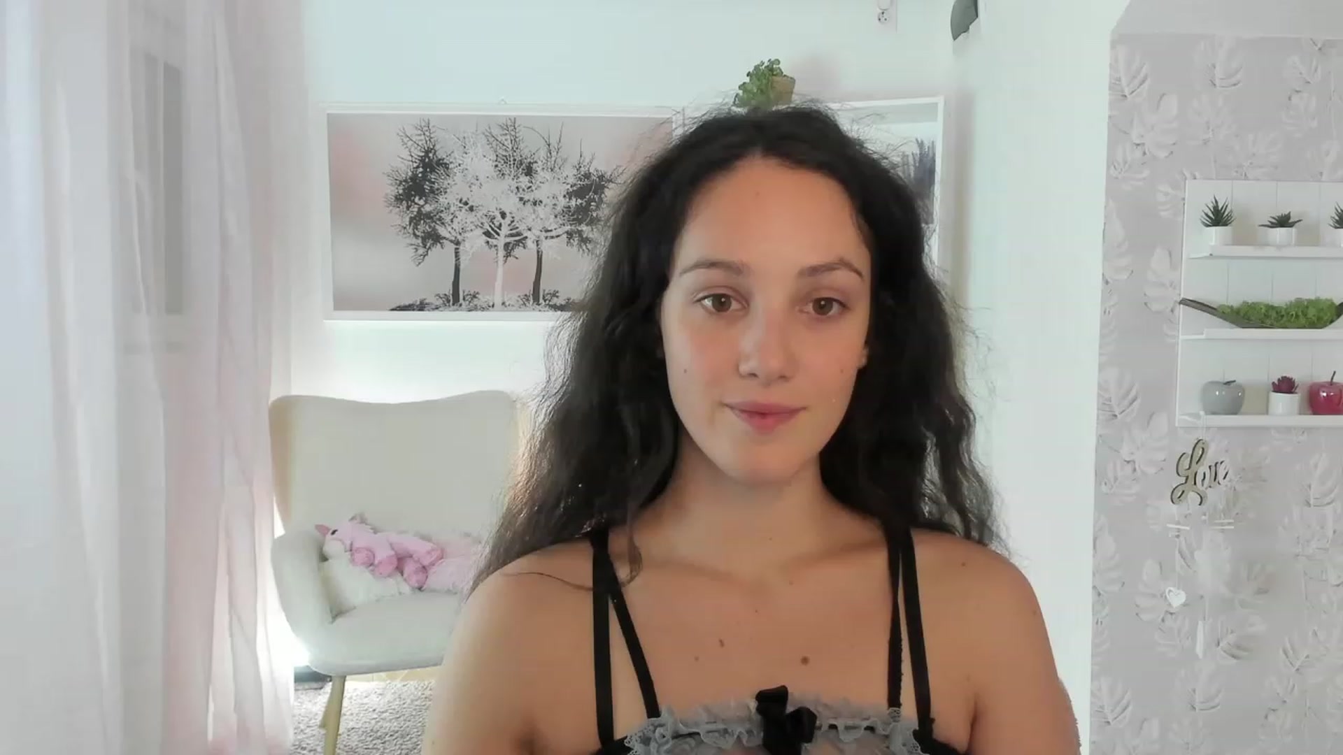Gallery image thumbnail from Sophie_Rain18's myfreecams stream on, 08/09/2023, 16:25 image 18 of 20