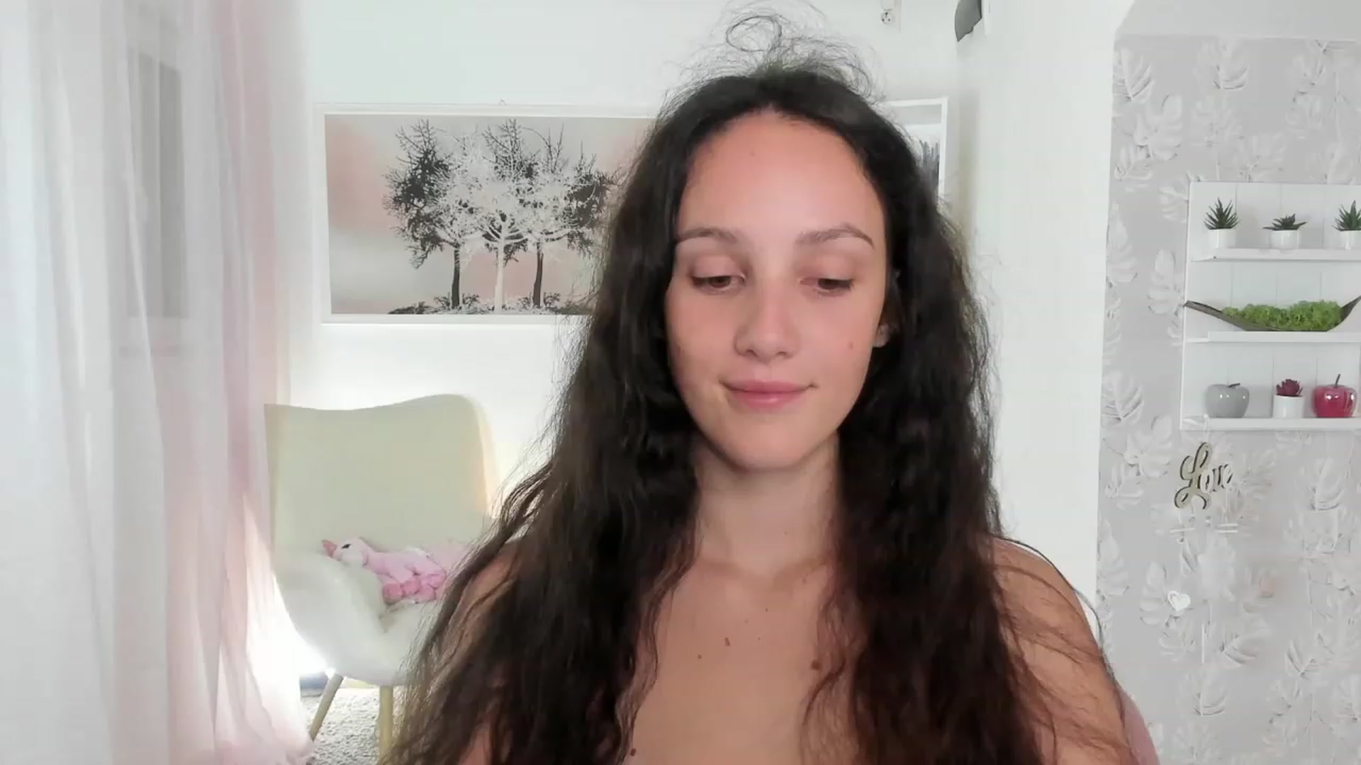 Gallery image thumbnail from Sophie_Rain18's myfreecams stream on, 08/10/2023, 14:44 image 8 of 20