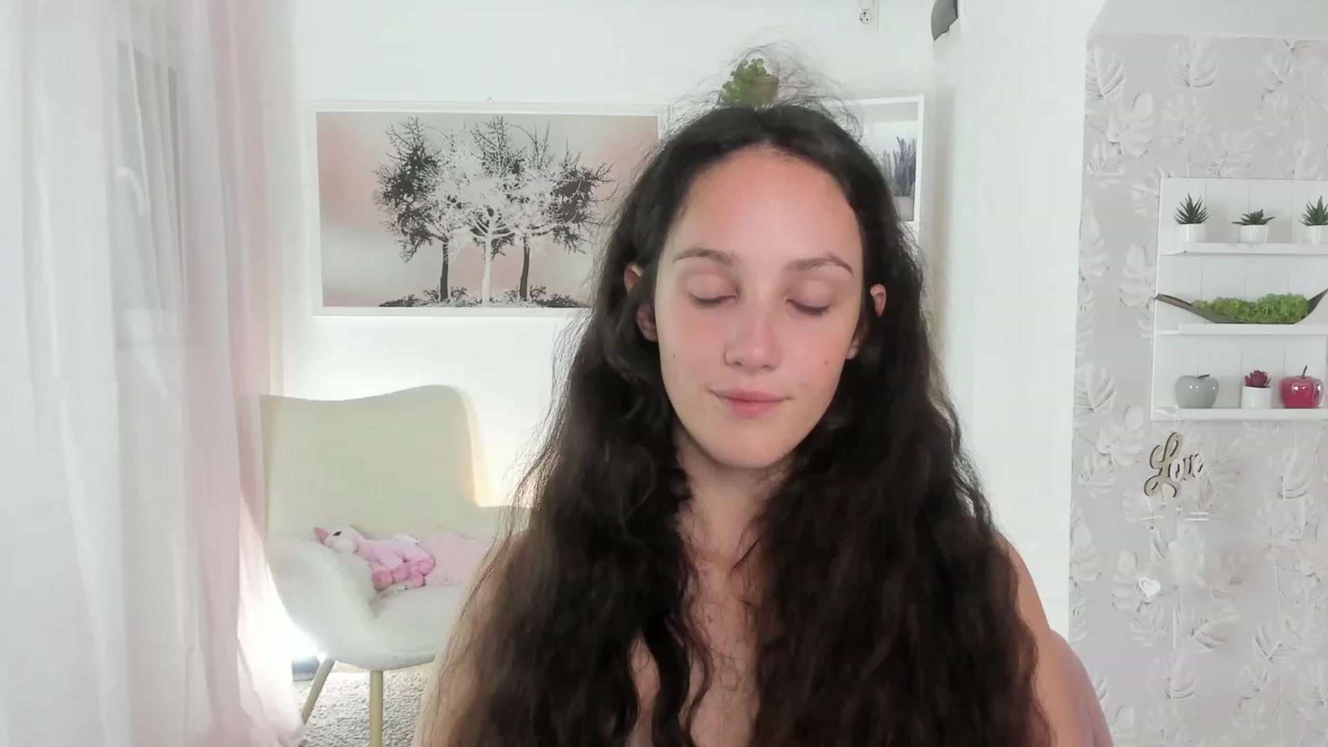 Gallery image thumbnail from Sophie_Rain18's myfreecams stream on, 08/10/2023, 14:44 image 18 of 20