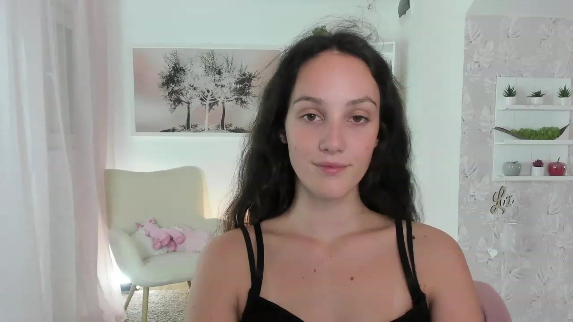 Gallery image thumbnail from Sophie_Rain18's myfreecams stream on, 08/10/2023, 16:19 image 17 of 20