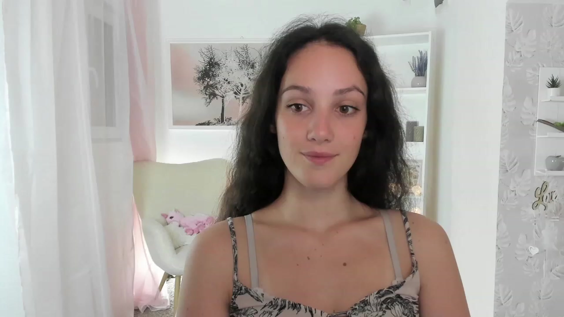 Gallery image thumbnail from Sophie_Rain18's myfreecams stream on, 08/11/2023, 14:28 image 19 of 20