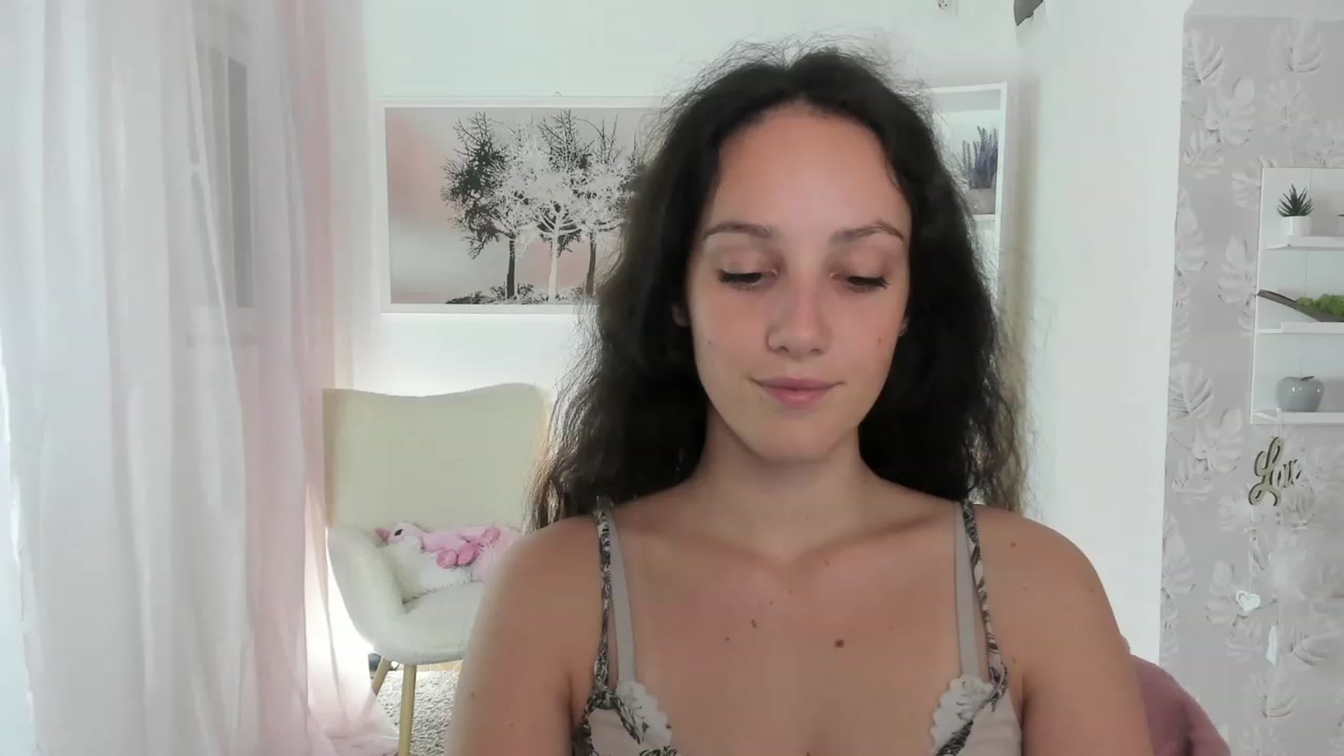 Gallery image thumbnail from Sophie_Rain18's myfreecams stream on, 08/11/2023, 15:59 image 2 of 20