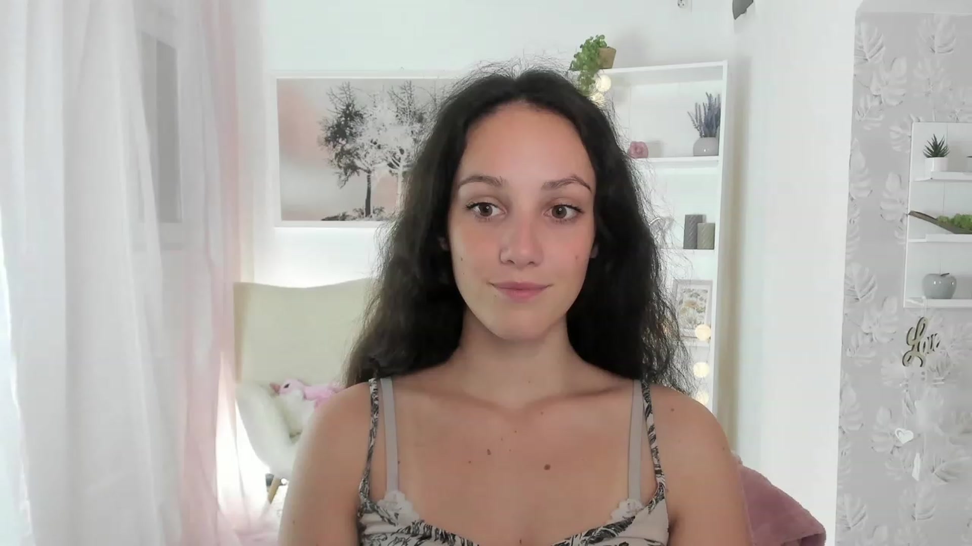 Gallery image thumbnail from Sophie_Rain18's myfreecams stream on, 08/11/2023, 15:59 image 18 of 20