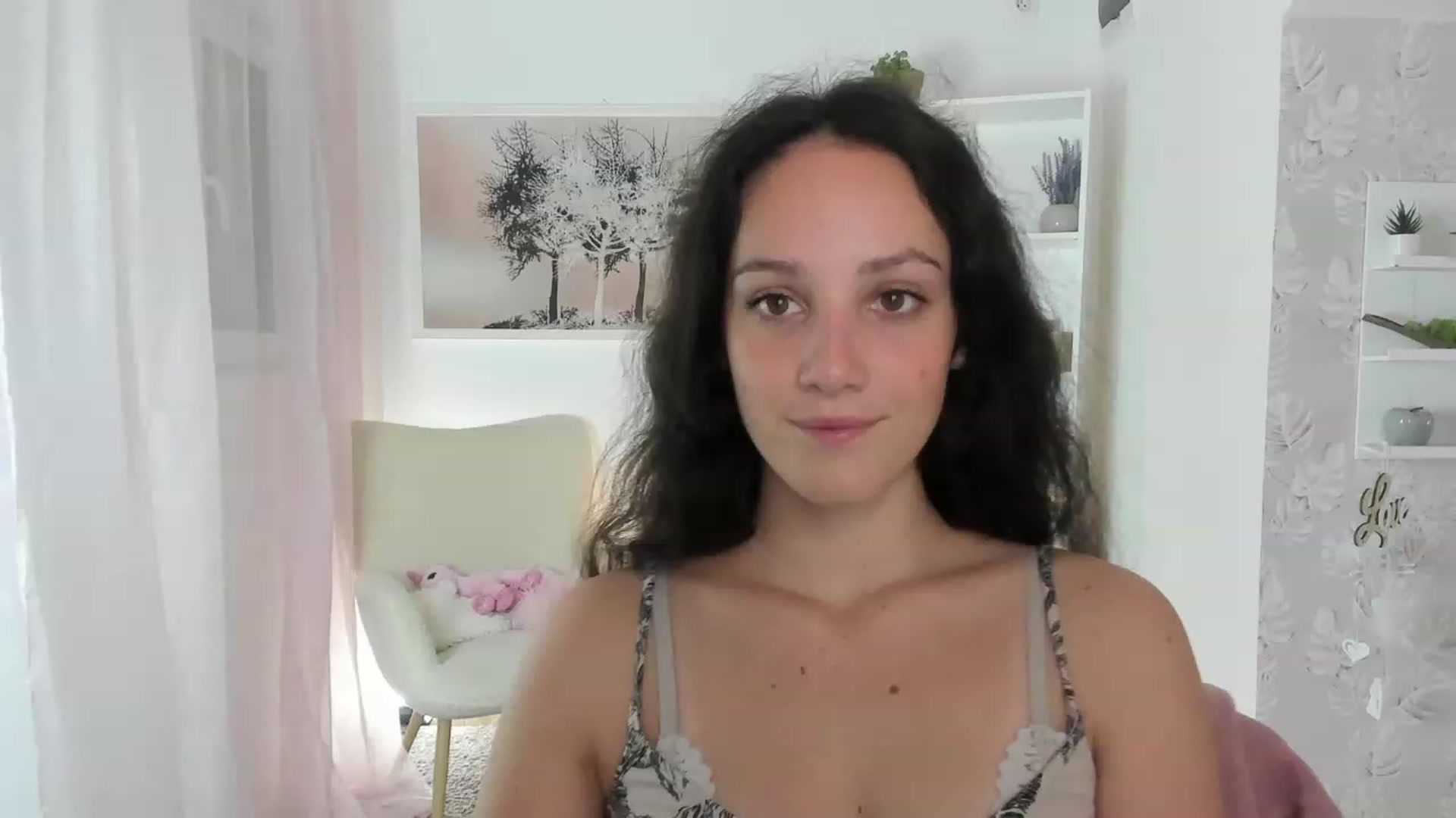 Gallery image thumbnail from Sophie_Rain18's myfreecams stream on, 08/11/2023, 15:59 image 11 of 20