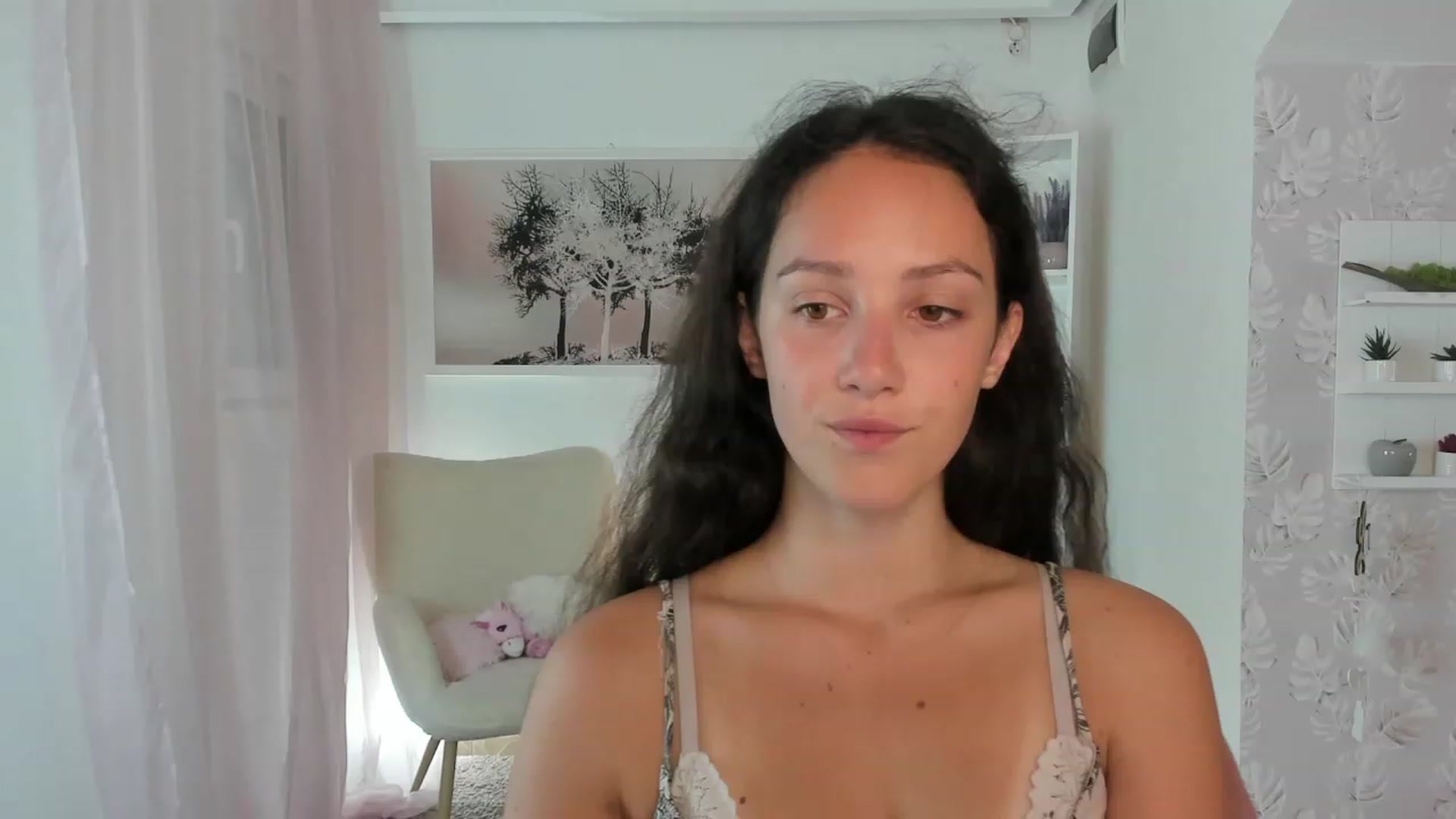 Gallery image thumbnail from Sophie_Rain18's myfreecams stream on, 08/30/2023, 14:32 image 4 of 20