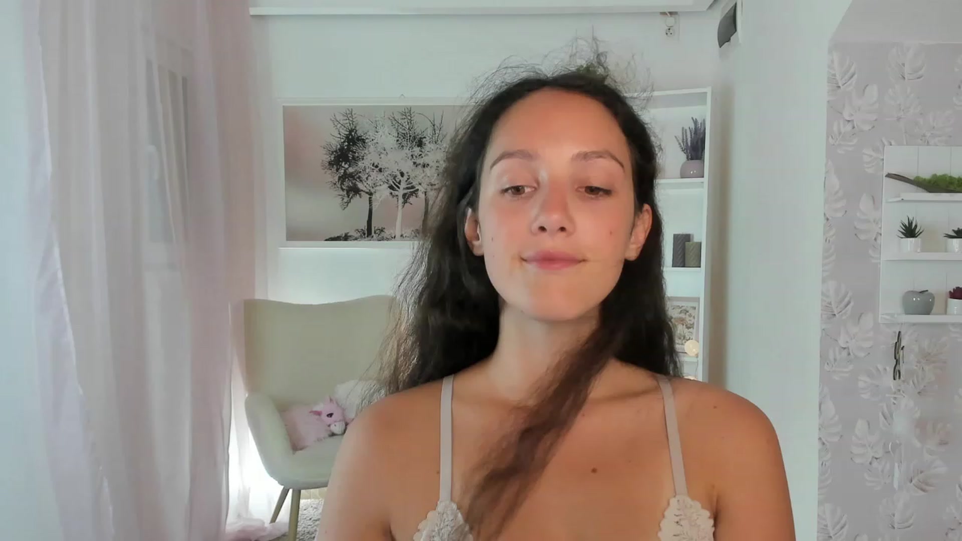 Gallery image thumbnail from Sophie_Rain18's myfreecams stream on, 08/30/2023, 14:32 image 19 of 20