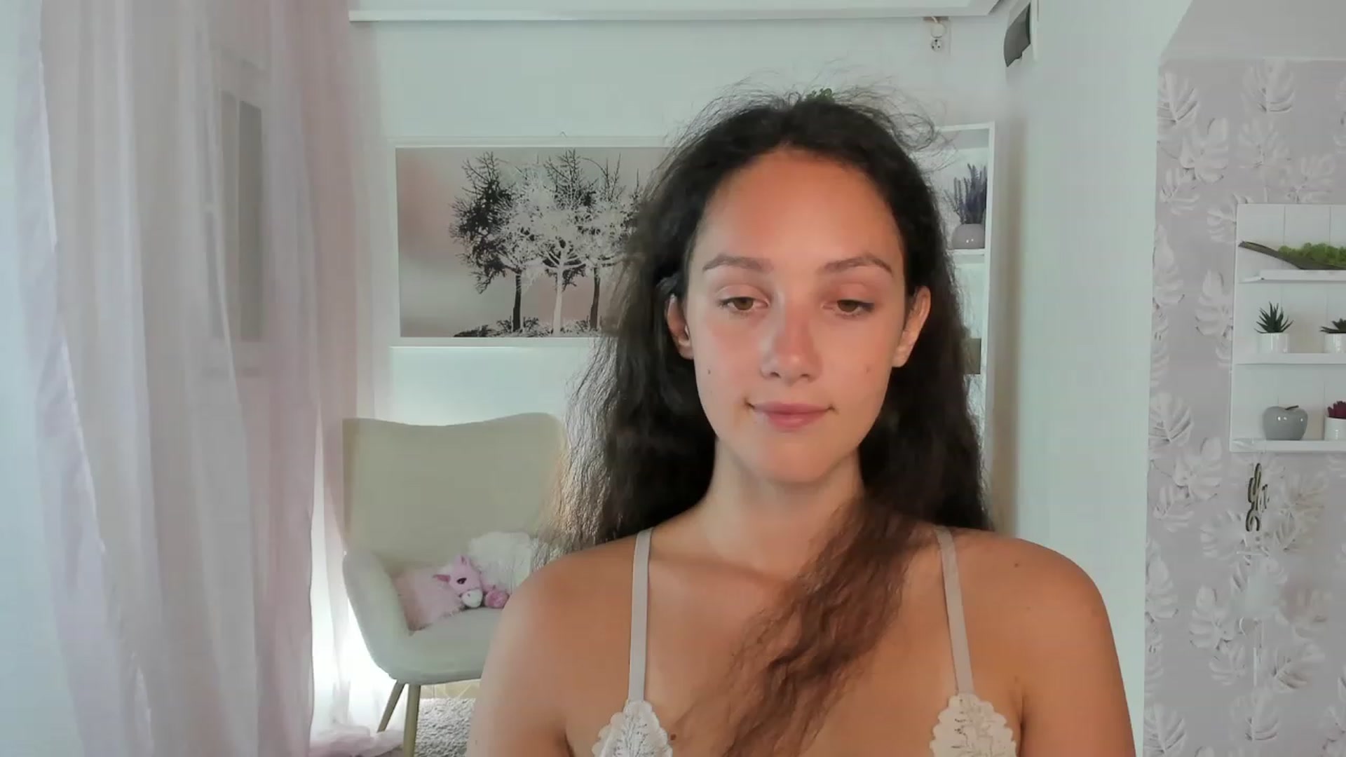Gallery image thumbnail from Sophie_Rain18's myfreecams stream on, 08/30/2023, 14:32 image 20 of 20