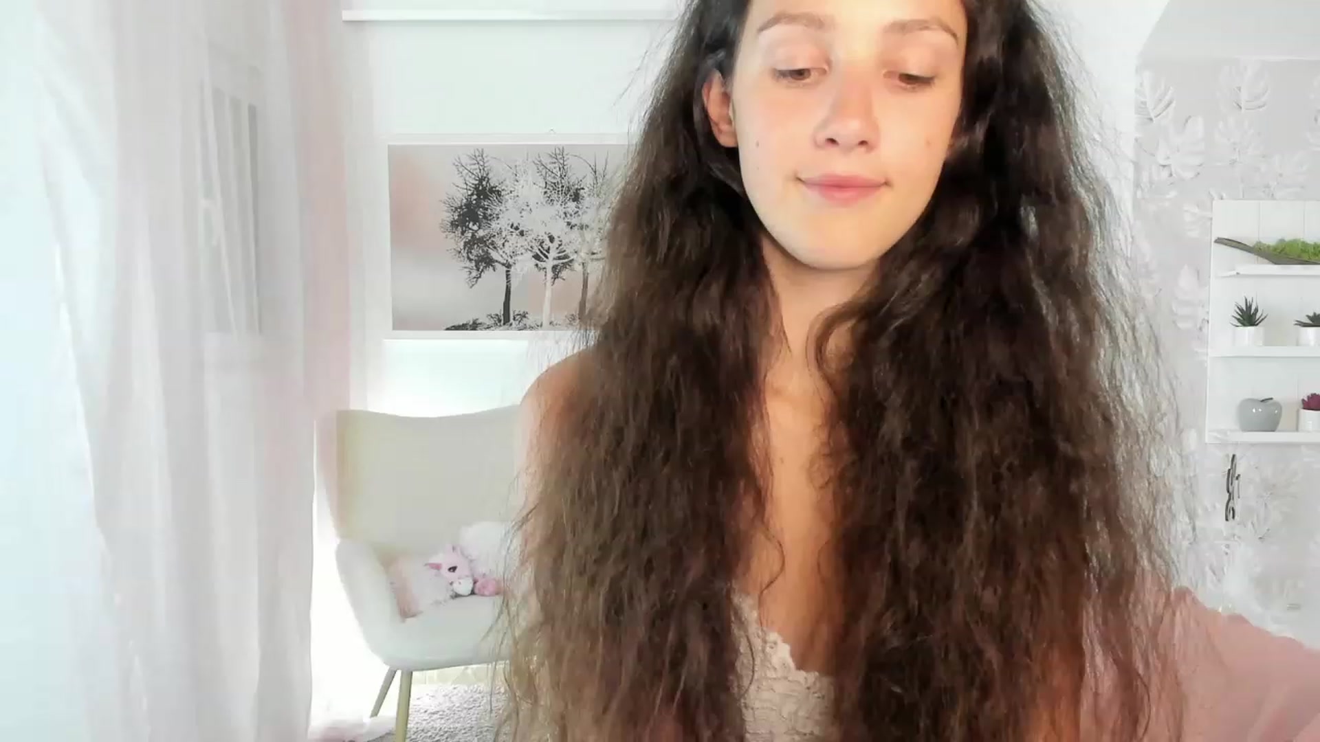 Gallery image thumbnail from Sophie_Rain18's myfreecams stream on, 08/30/2023, 14:32 image 17 of 20