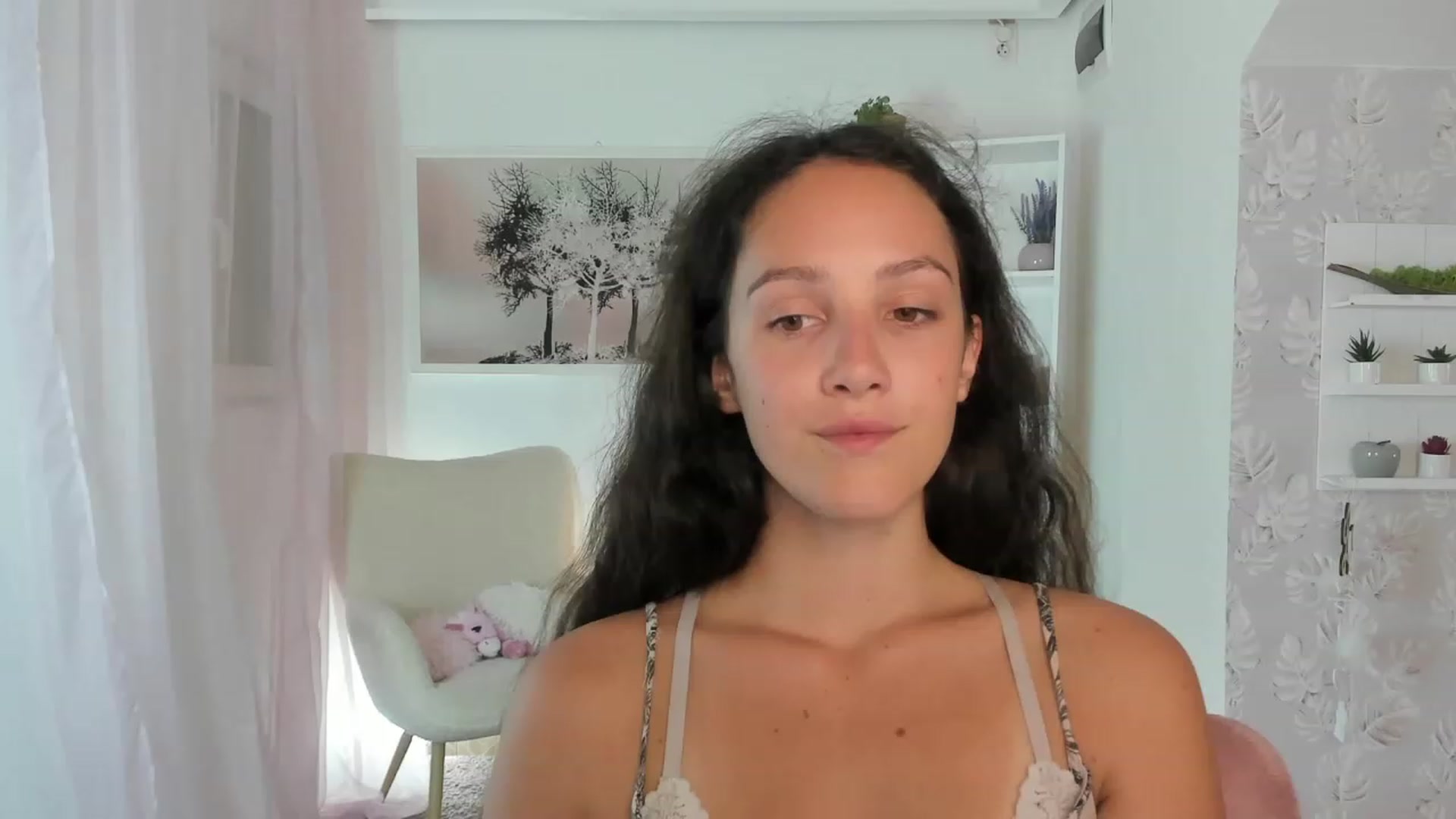 Gallery image thumbnail from Sophie_Rain18's myfreecams stream on, 08/30/2023, 16:59 image 2 of 20